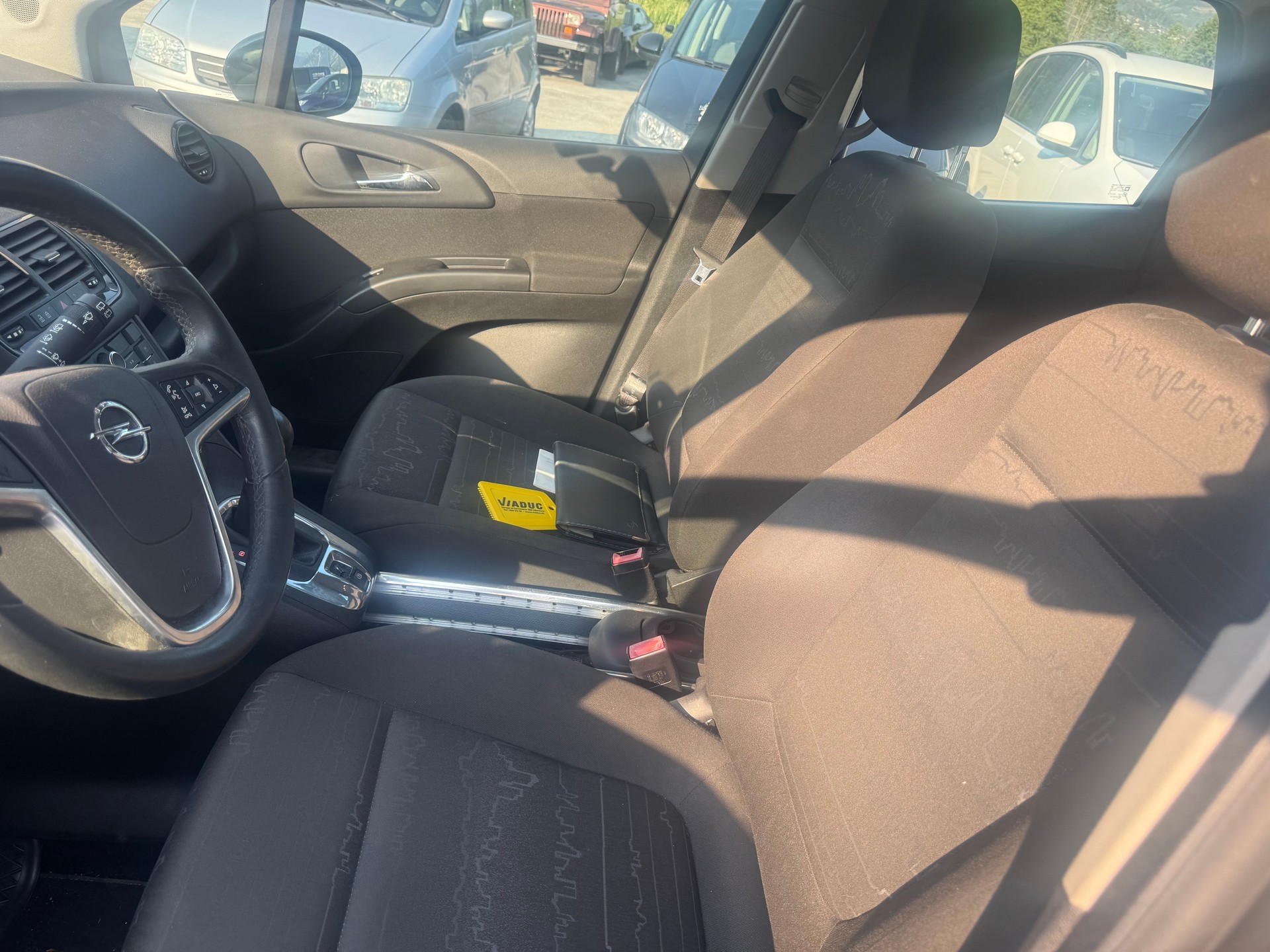OPEL Meriva 1.7 CDTi Enjoy Automatic-image-9