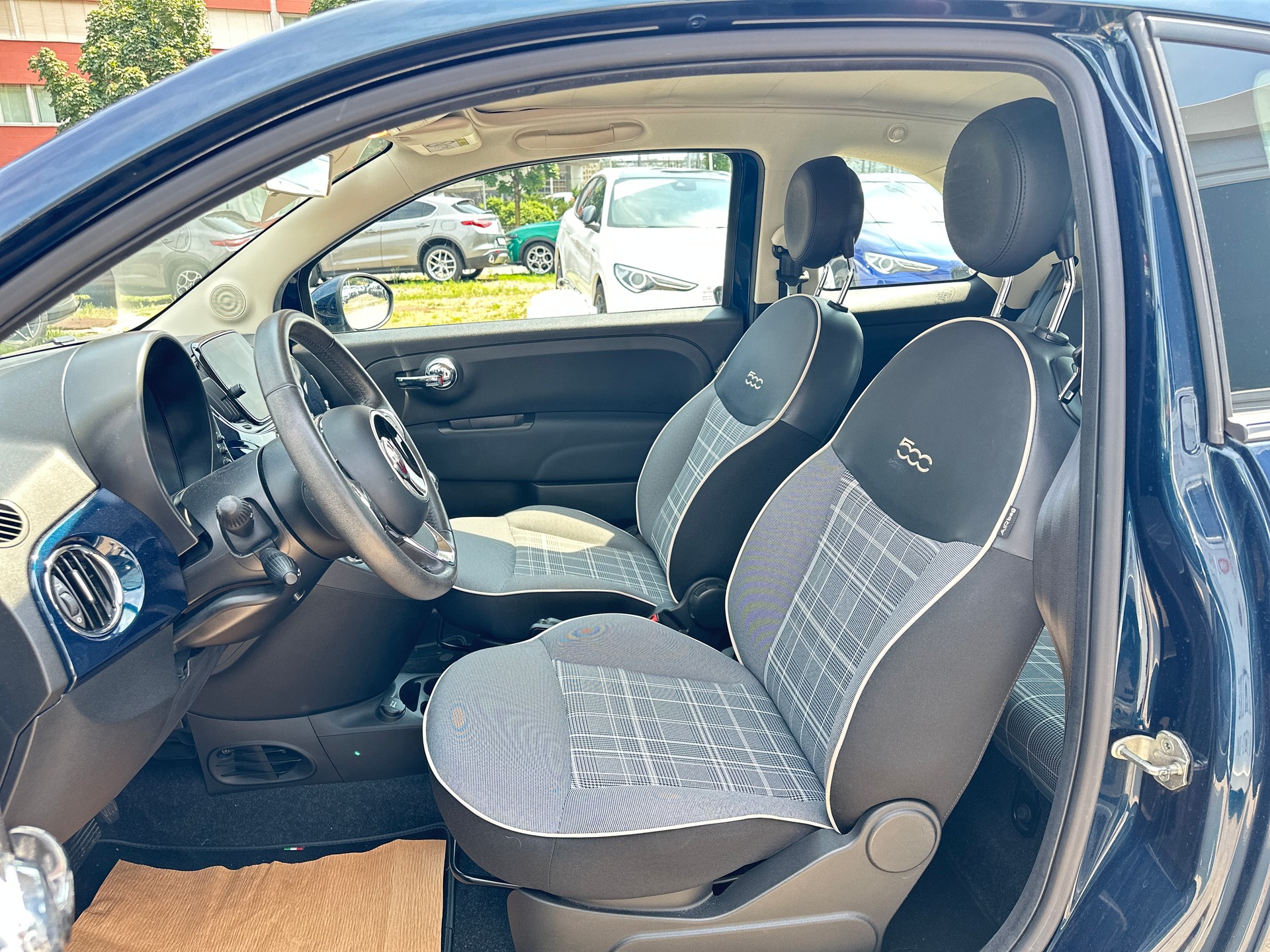 FIAT 500C 1.2 Lounge Dualogic-image-8