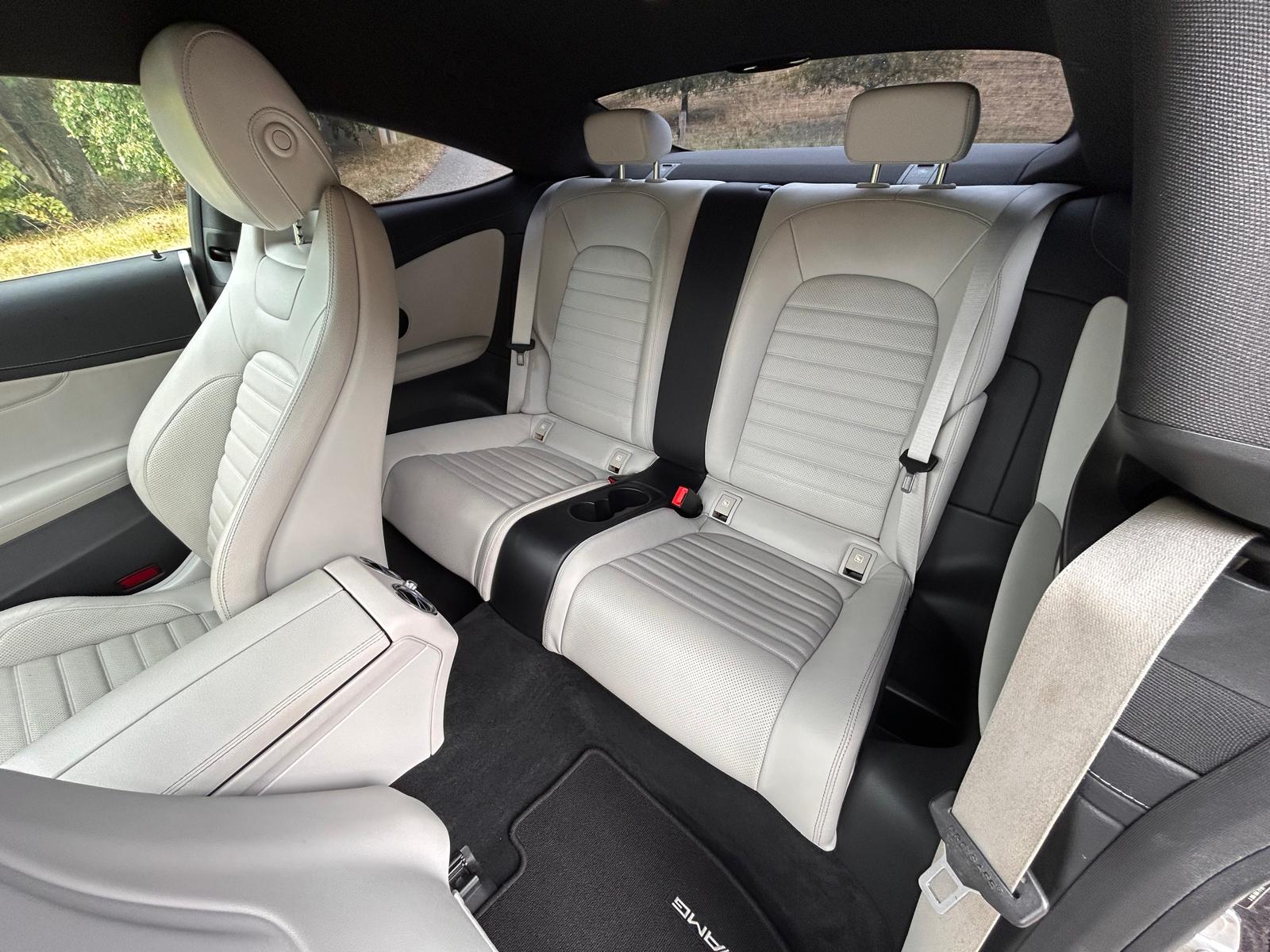 MERCEDES-BENZ C 300 AMG Line Coupé 7G-tronic-image-14