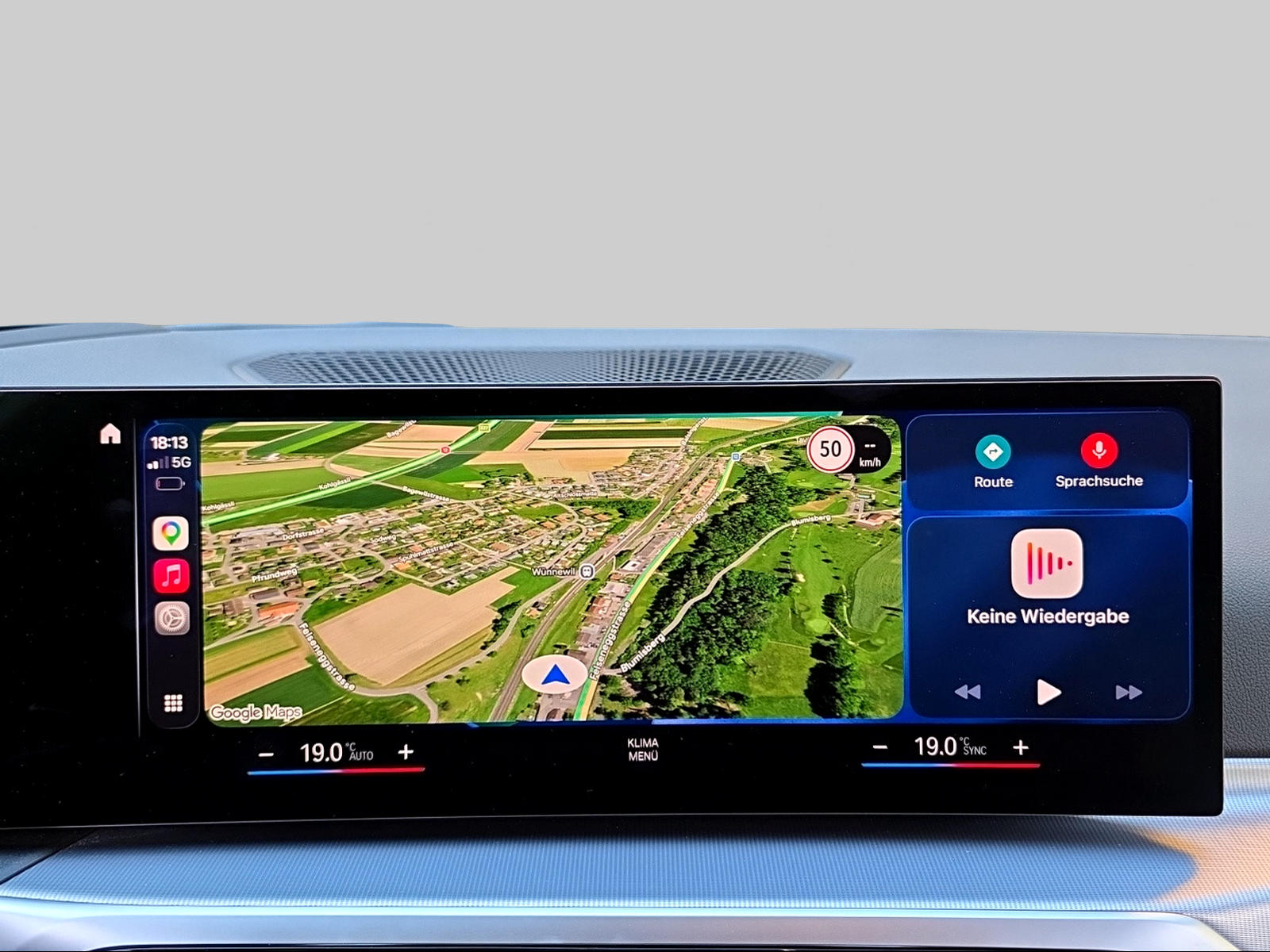 BMW 330i Touring xDrive Steptronic M Sport-image-13