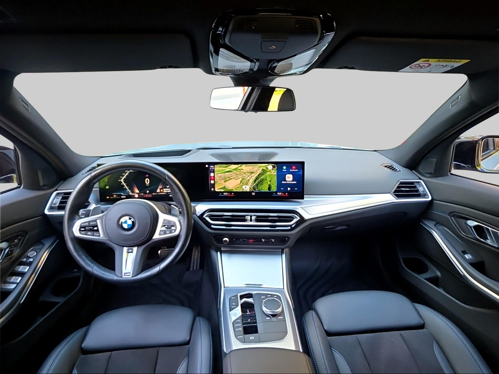 BMW 330i Touring xDrive Steptronic M Sport-image-9