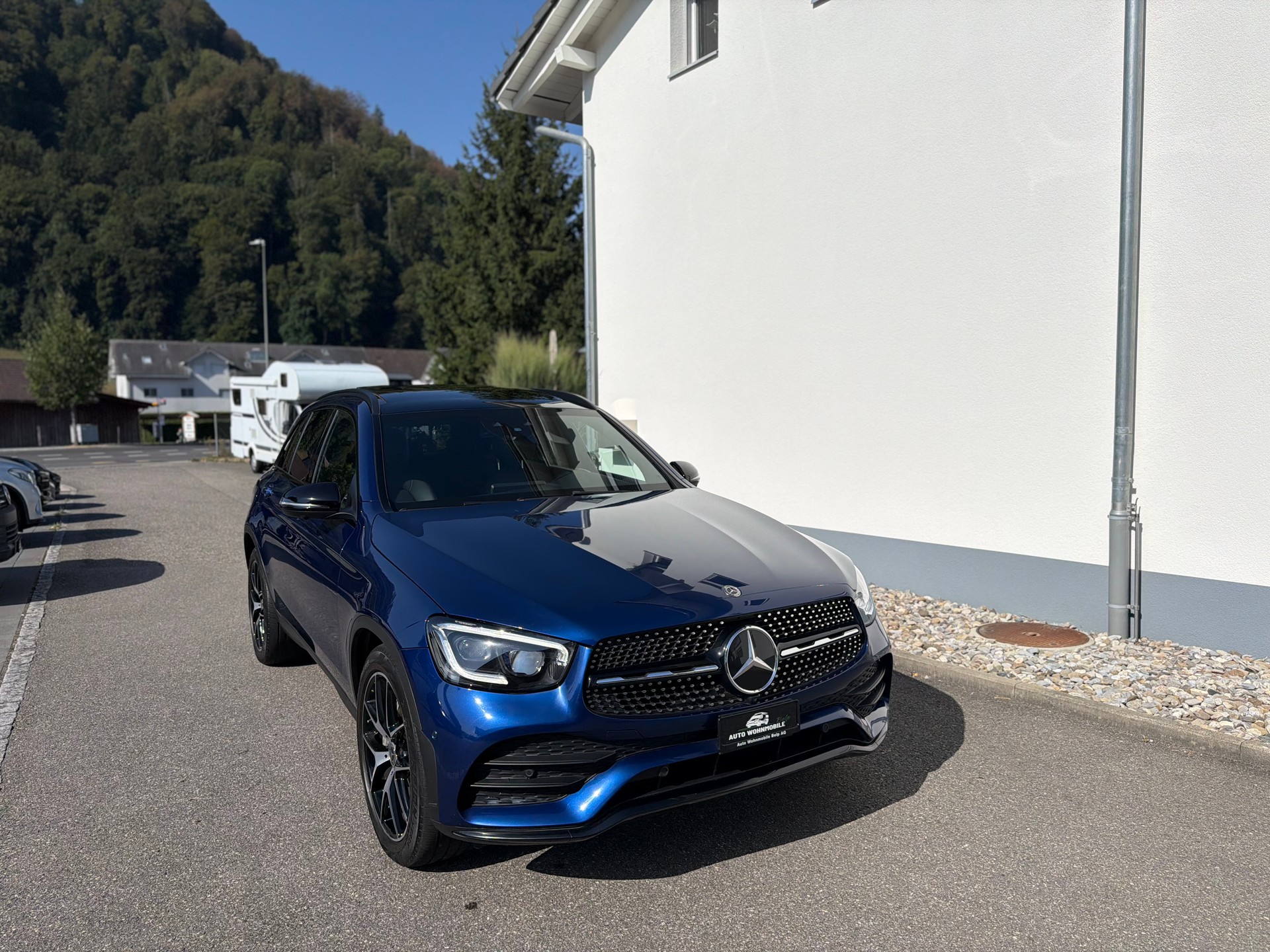 MERCEDES-BENZ GLC 300 d AMG Line 4Matic 9G-Tronic-showroom-element-1