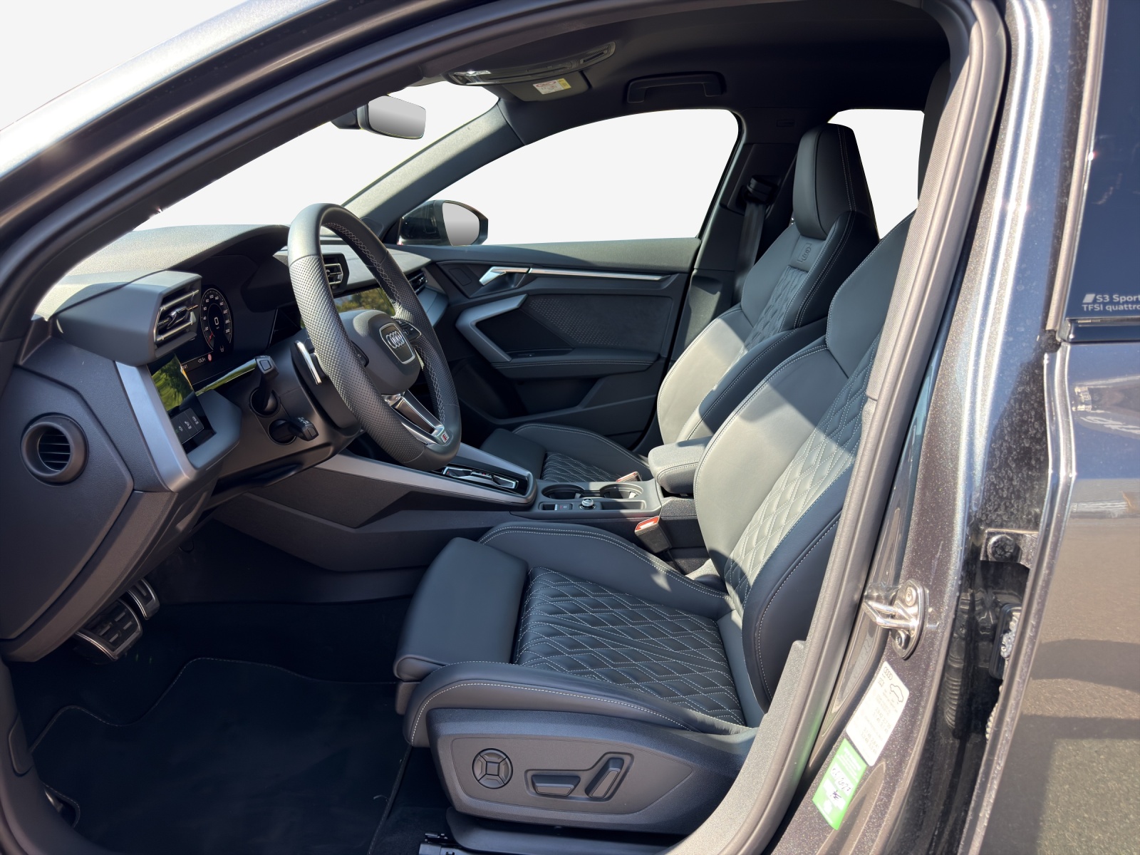 AUDI S3 Sportback TFSI quattro S-tronic-image-7