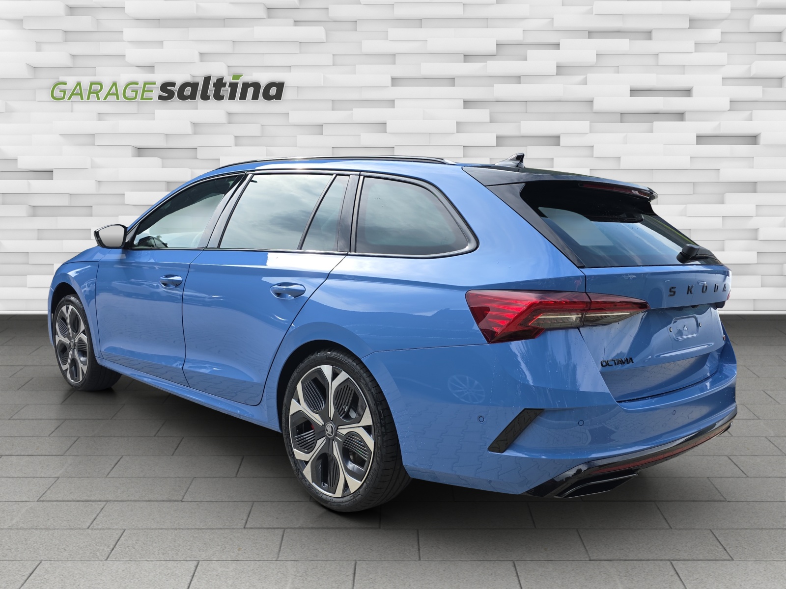 SKODA Octavia Combi 2.0 TSI DSG RS-showroom-element-1