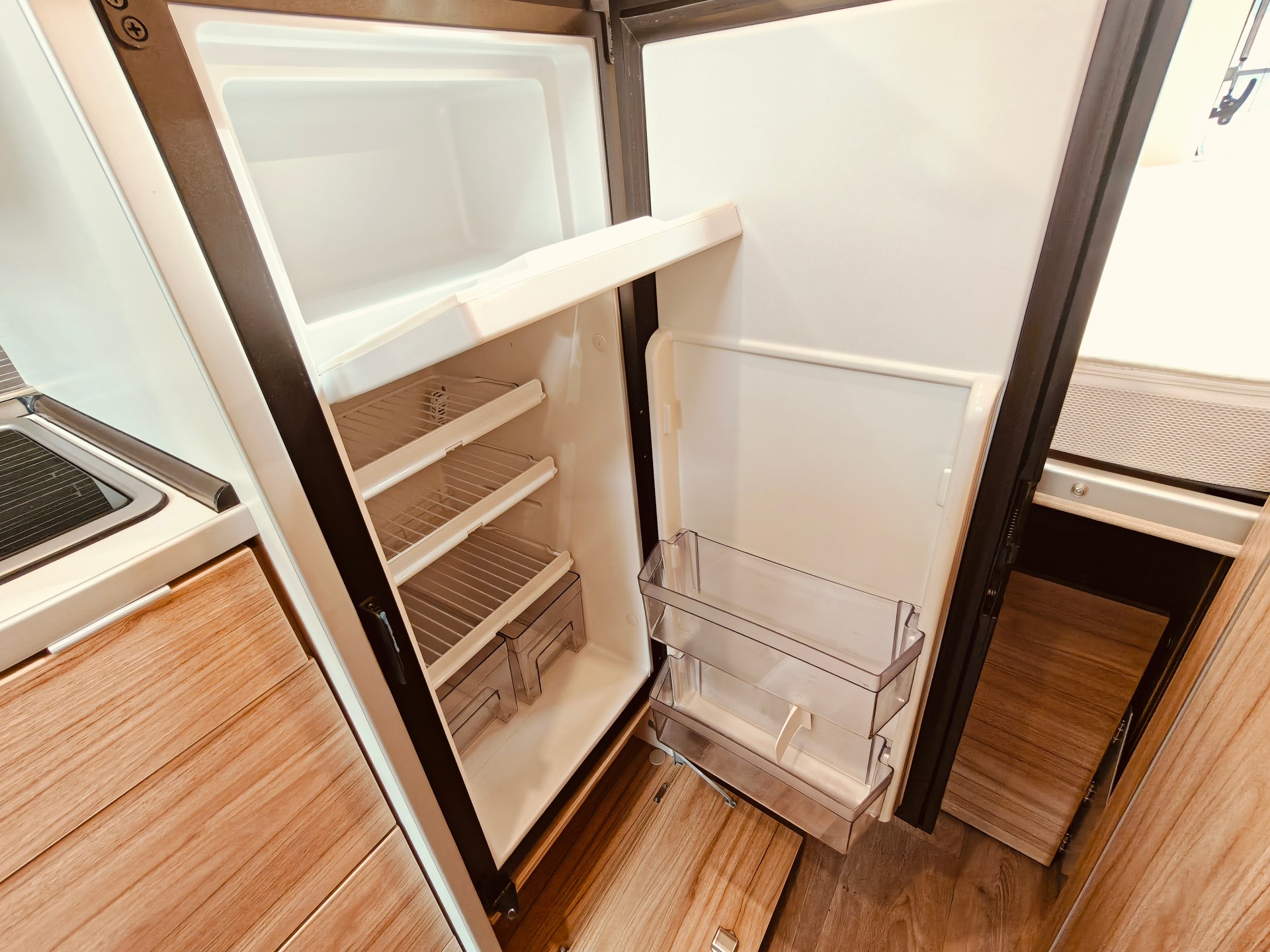 HYMER Grand Canyon S 600 -- Automat -- Neuwertig-image-18