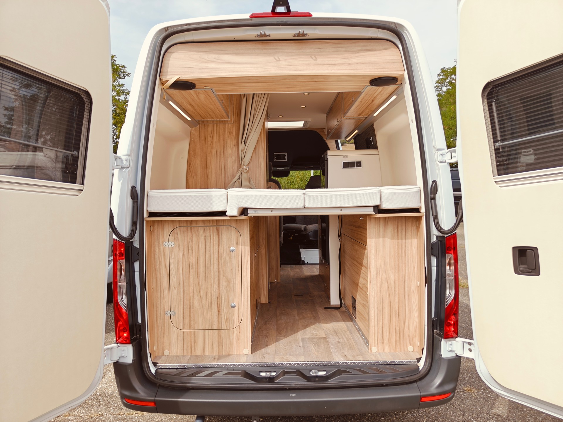 HYMER Grand Canyon S 600 -- Automat -- Neuwertig-image-23