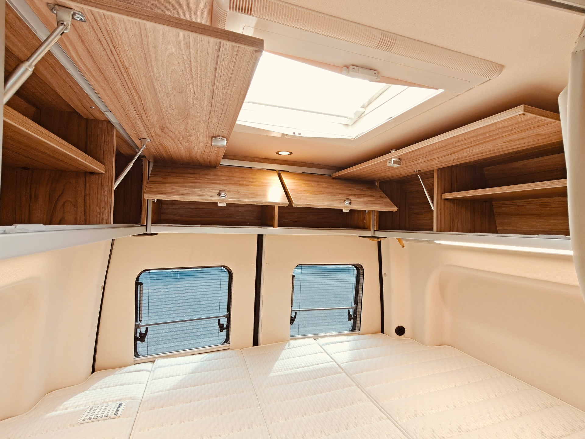 HYMER Grand Canyon S 600 -- Automat -- Neuwertig-image-14