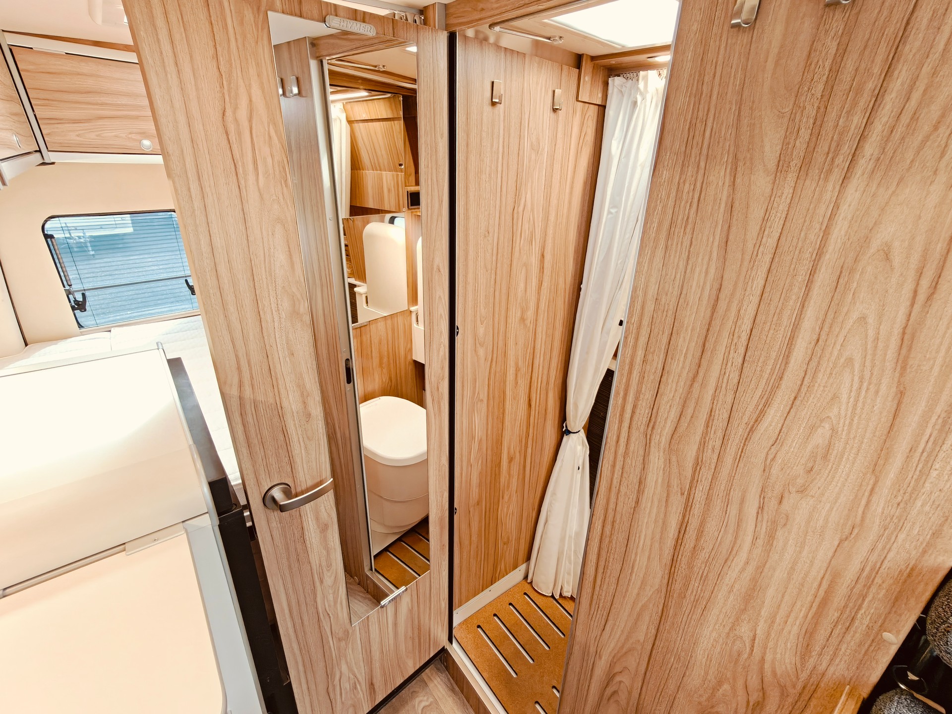 HYMER Grand Canyon S 600 -- Automat -- Neuwertig-image-20