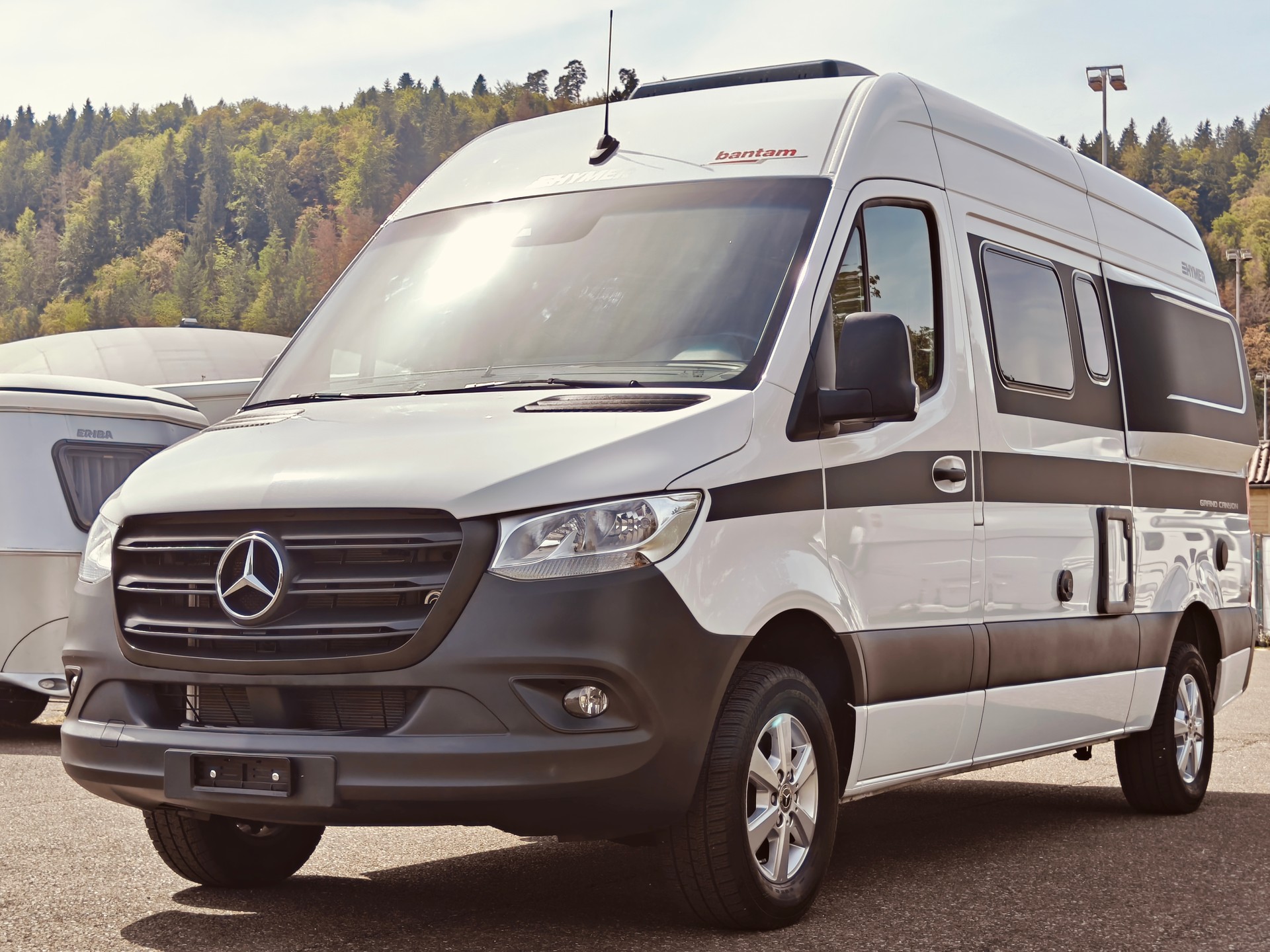 HYMER Grand Canyon S 600 -- Automat -- Neuwertig-showroom-element-1