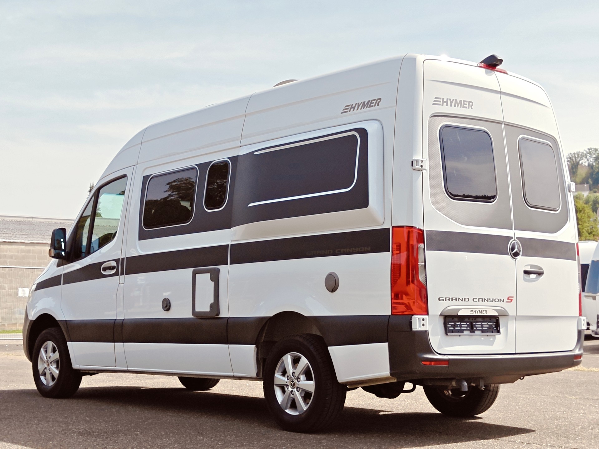 HYMER Grand Canyon S 600 -- Automat -- Neuwertig-image-6