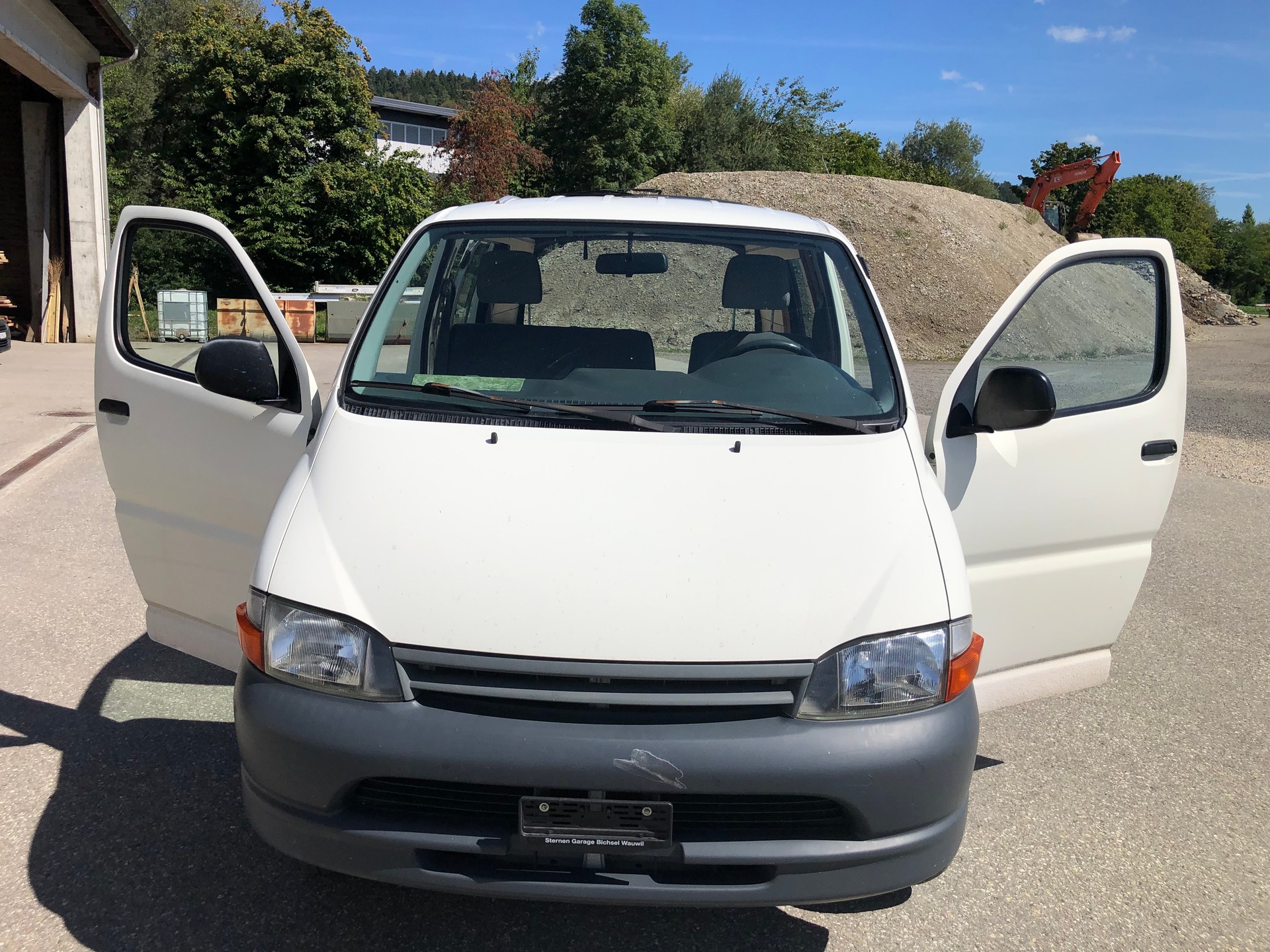TOYOTA Hiace 2.7 Van 4x4-image-10