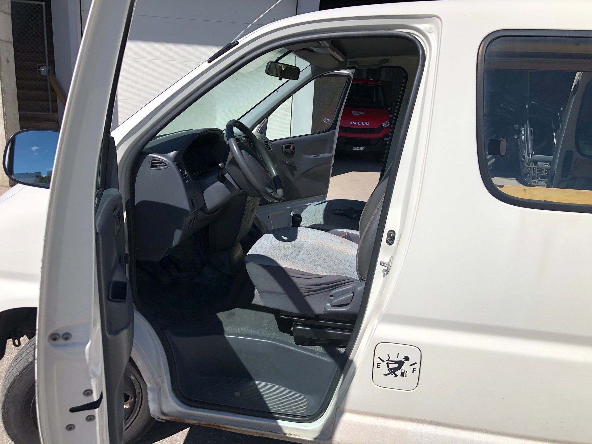 TOYOTA Hiace 2.7 Van 4x4-image-7