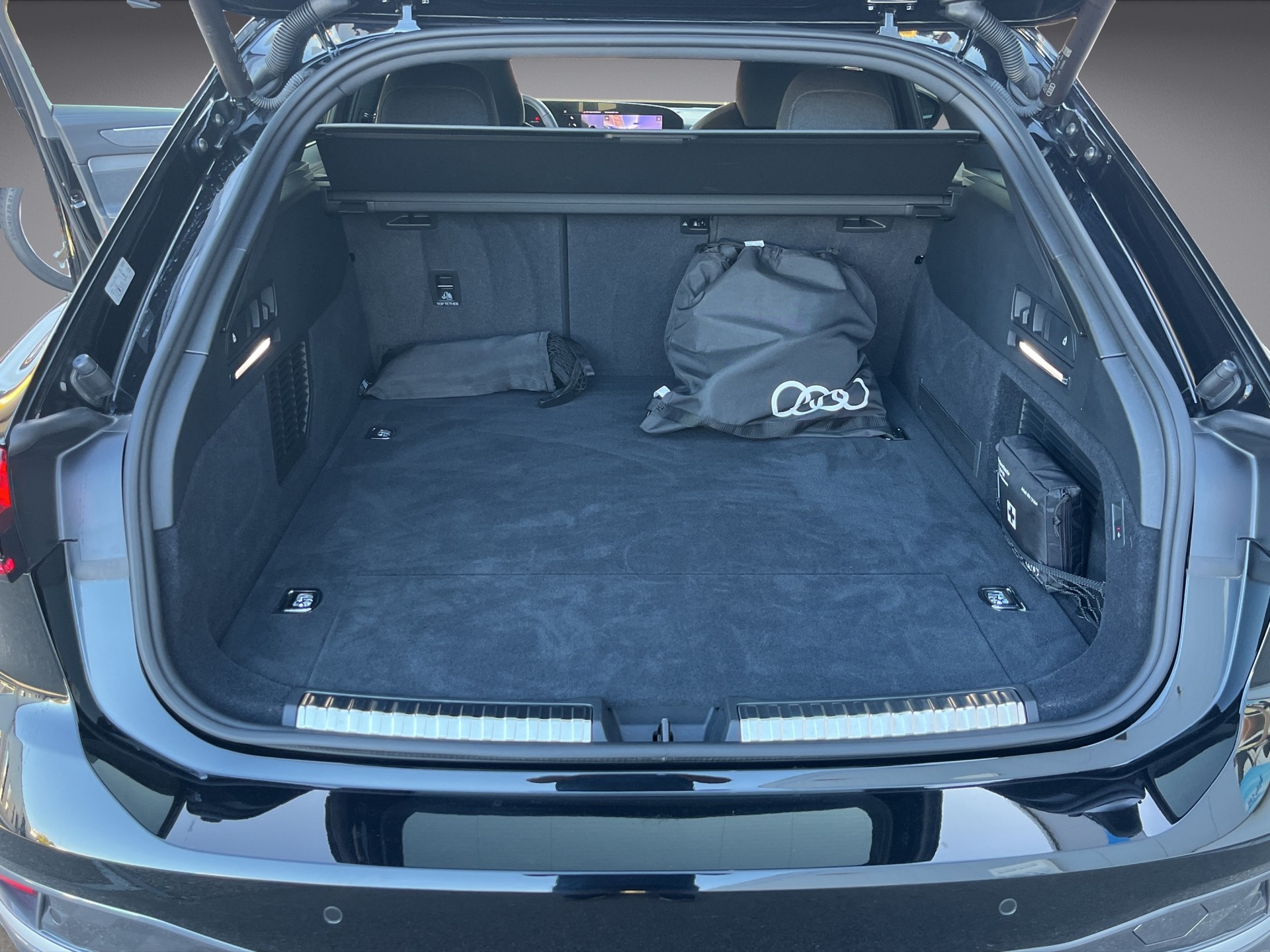 AUDI A6 Avant e-hybrid quattro 220 kW S tronic *new Modell, 5 Jahre Audi Werks-Garantie*-image-12