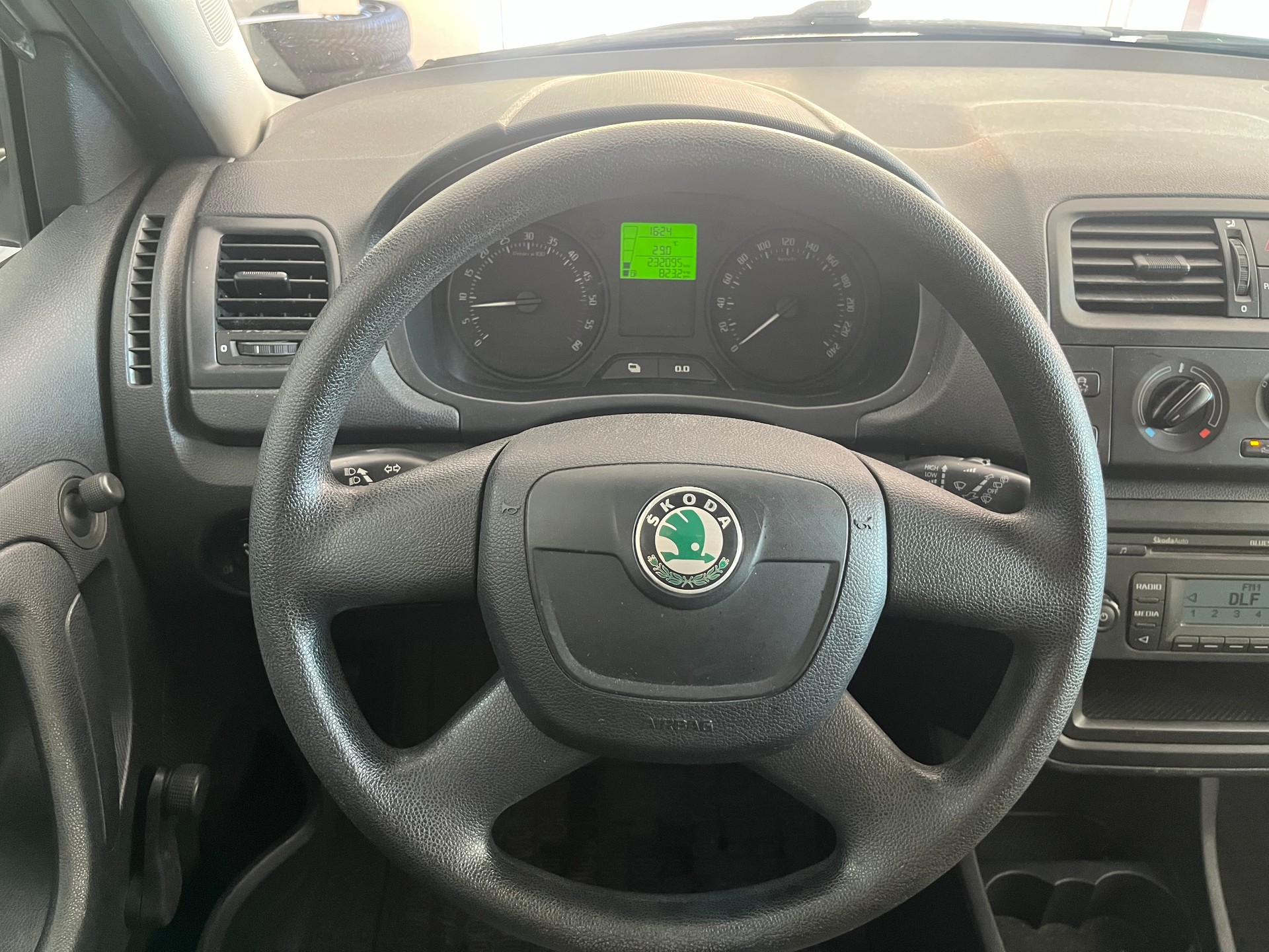 SKODA Fabia 1.6 TDI Classic-image-9