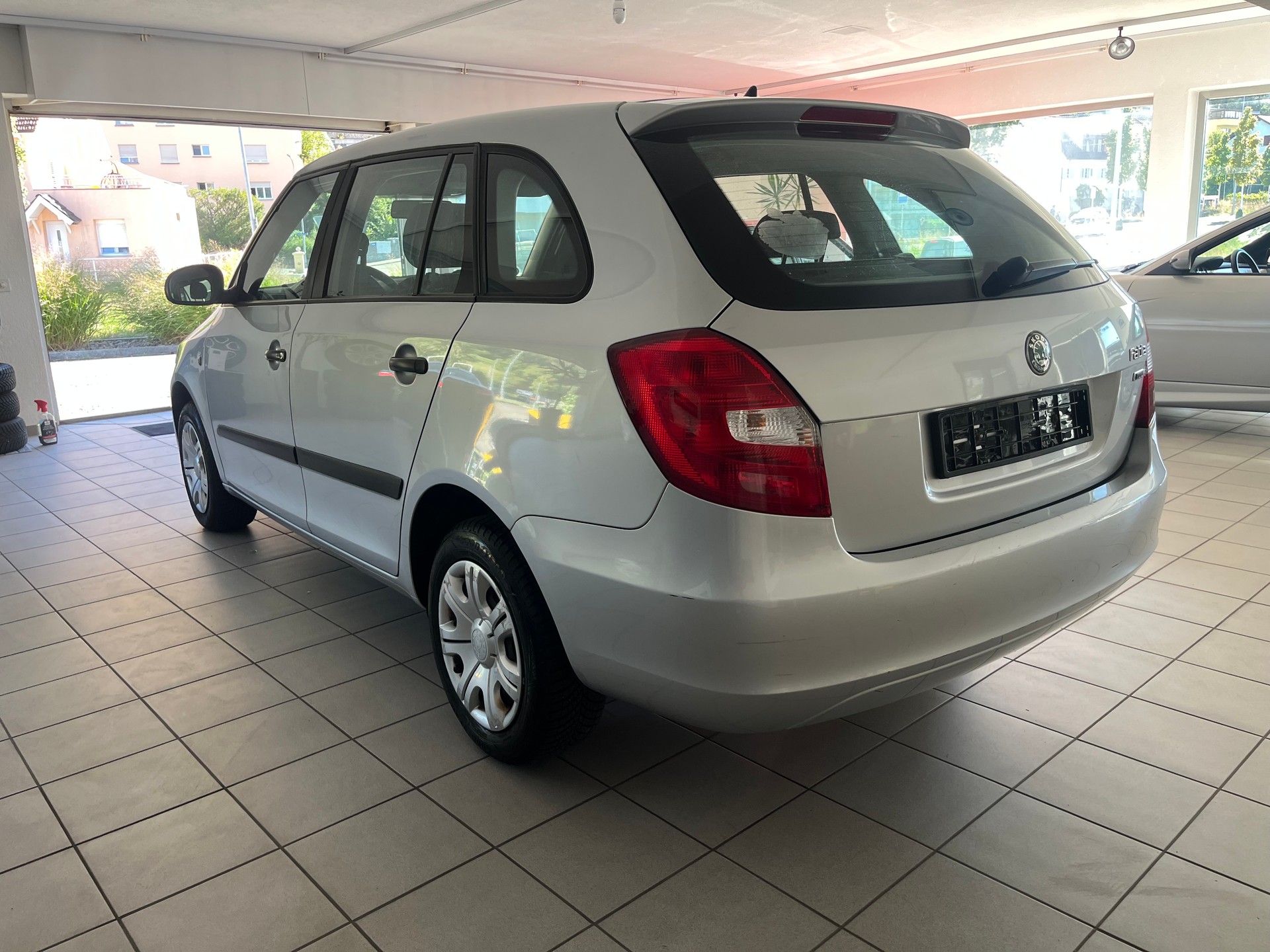 SKODA Fabia 1.6 TDI Classic-image-2