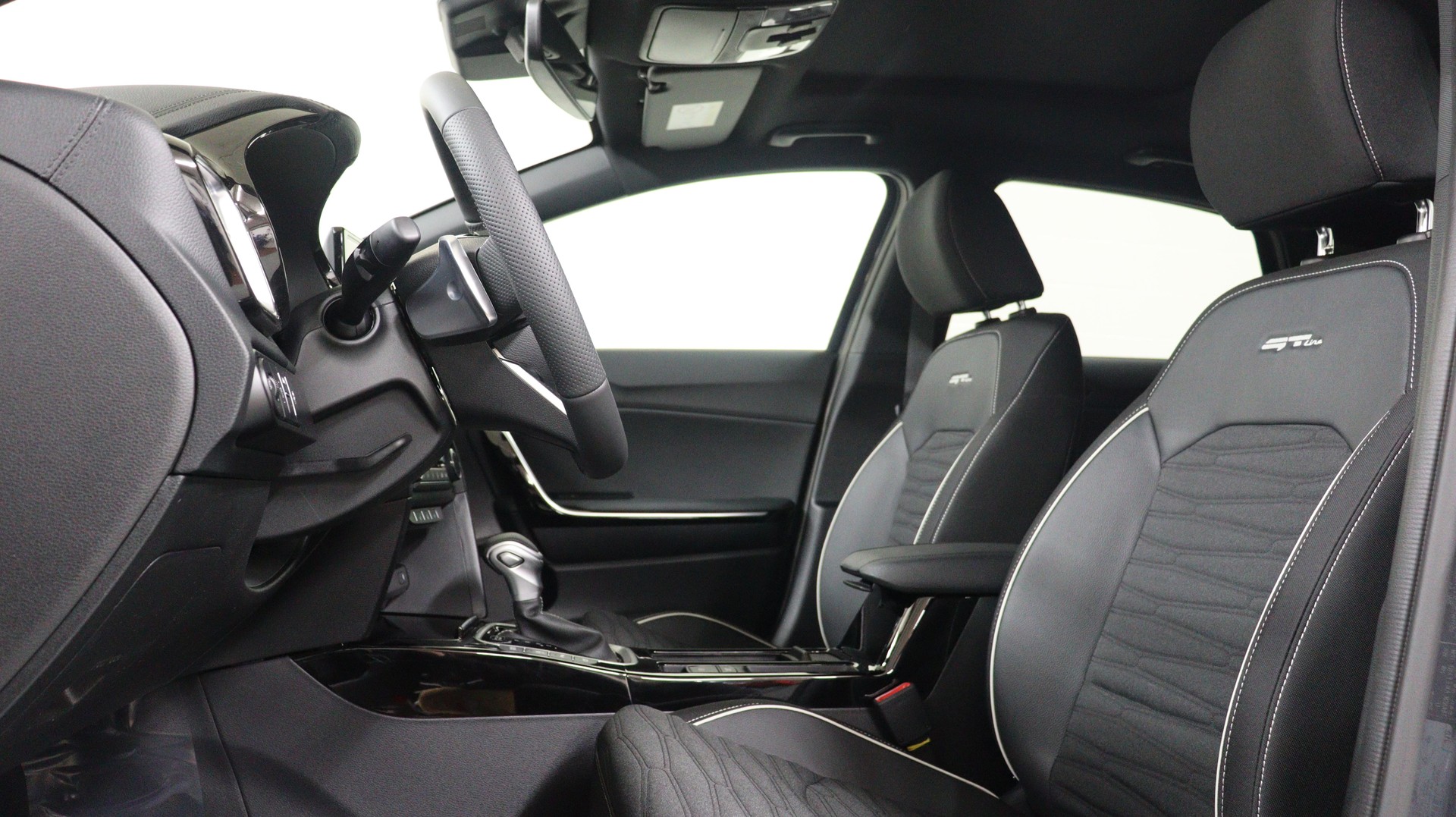 KIA Ceed 1.5 T-GDi MHEV GT-Line-showroom-element-2
