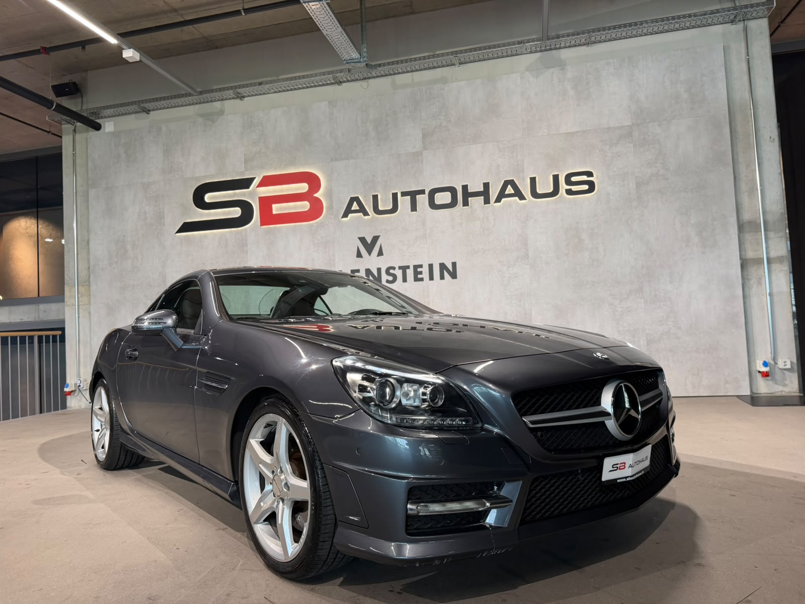 MERCEDES-BENZ SLK 350 7G-Tronic-showroom-element-2