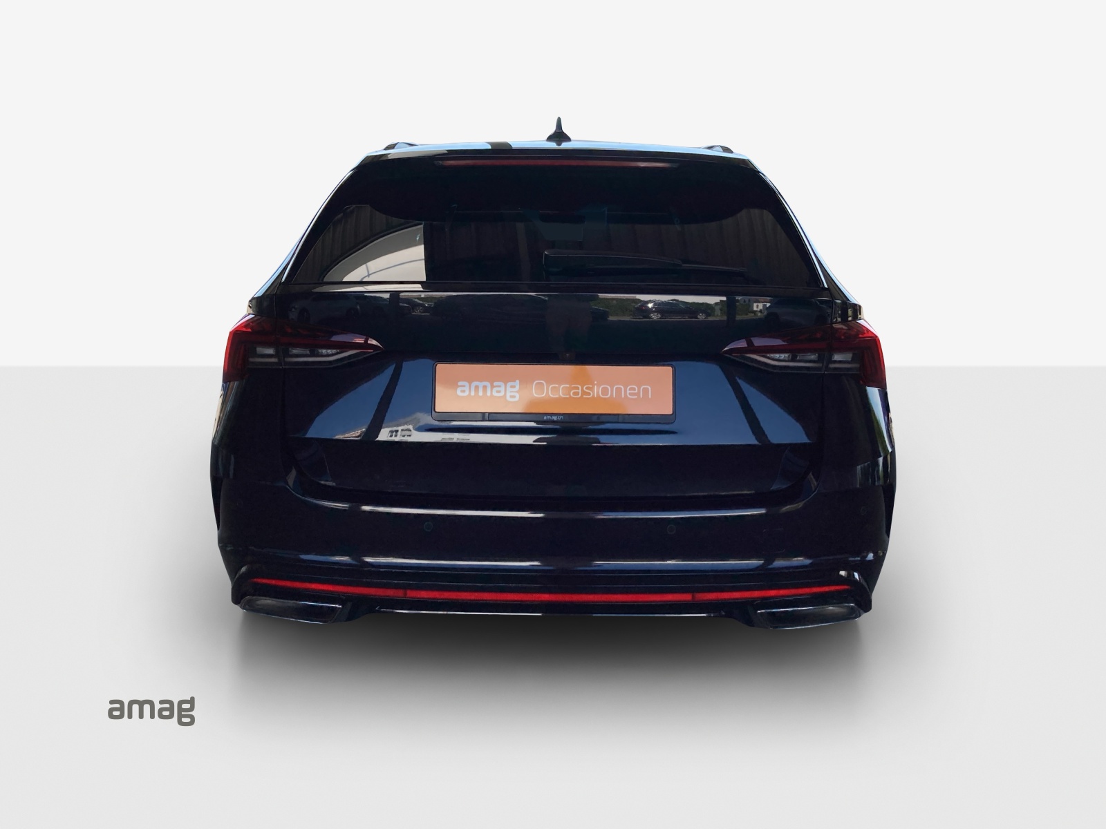 SKODA Octavia Combi 2.0 TSI DSG RS-showroom-element-3