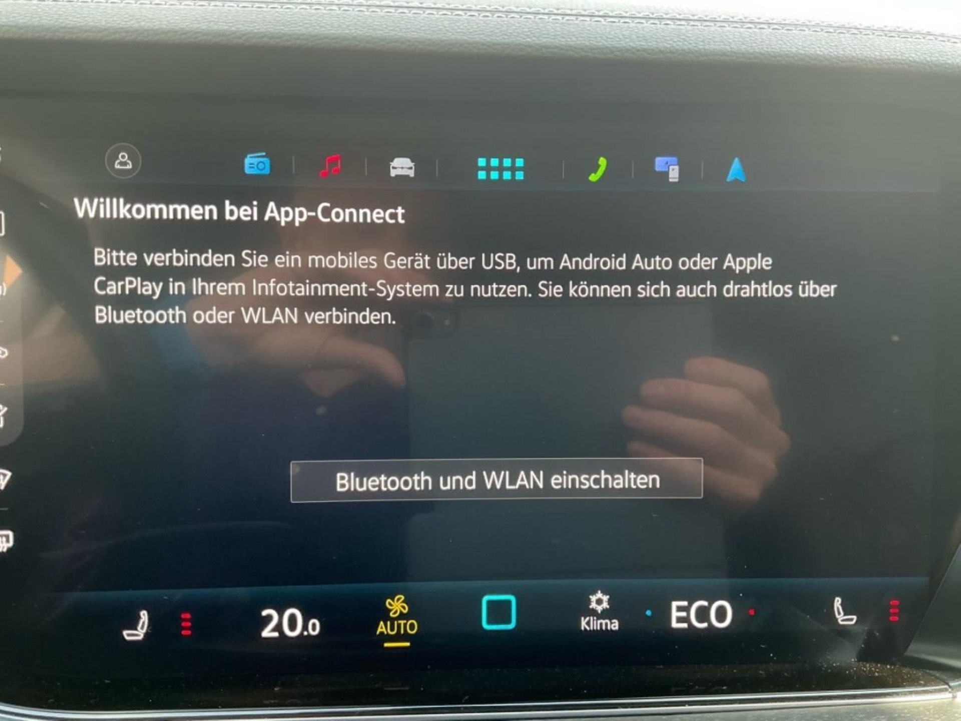 VW Touareg 3.0 TDI 231PS 4Motion *** ANHÄNGERKUPPLUNG ***-image-14