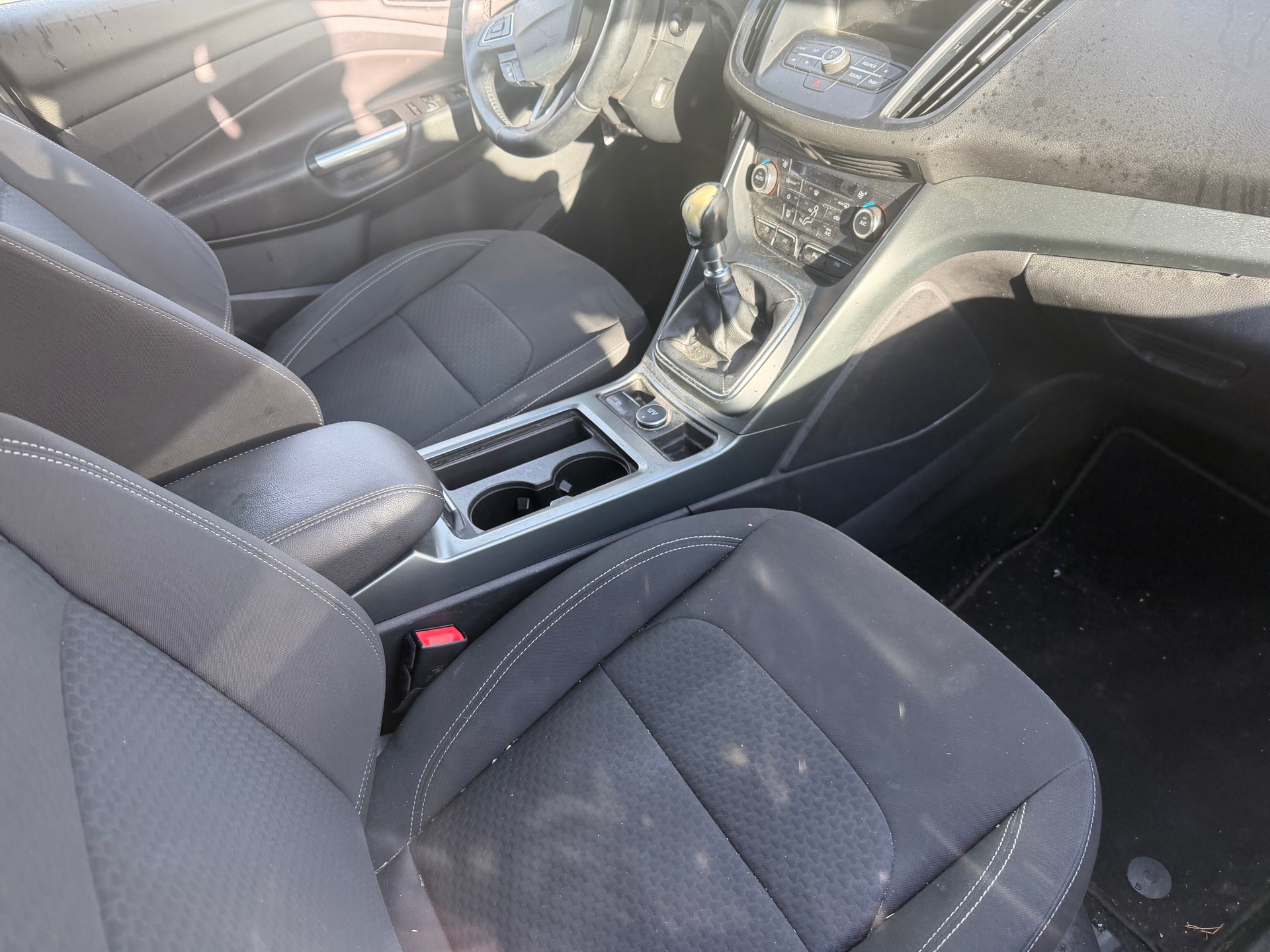 FORD Kuga 1.5 SCTi ST Line High 2WD-image-7