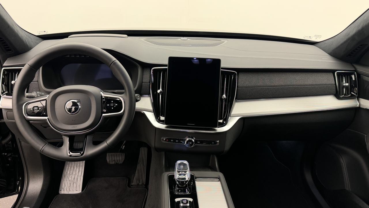 VOLVO XC90 T8 AWD PluginHybrid Black Edition Geartronic-image-6