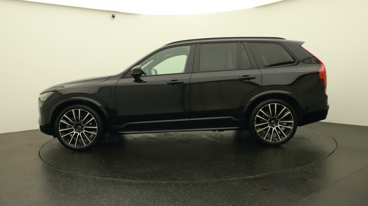 VOLVO XC90 T8 AWD PluginHybrid Black Edition Geartronic-showroom-element-2