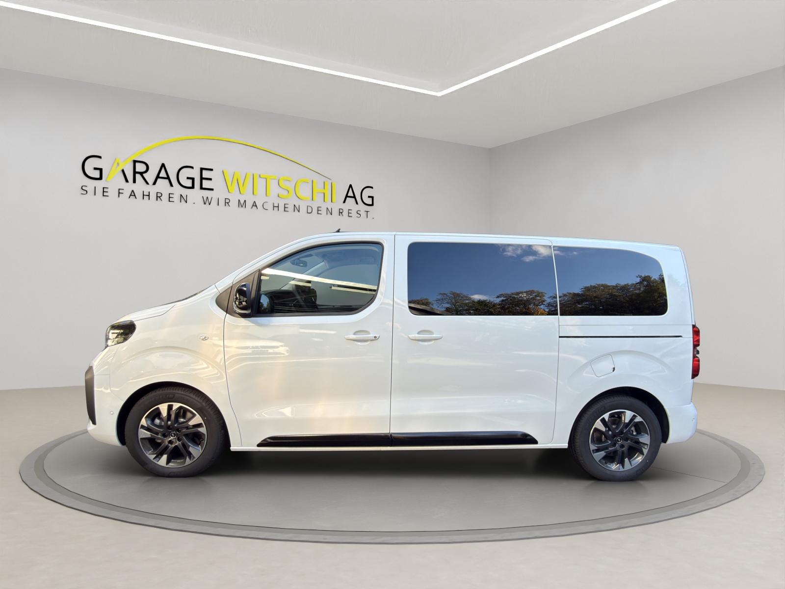 OPEL Zafira 2.2 CDTi S/S-image-11