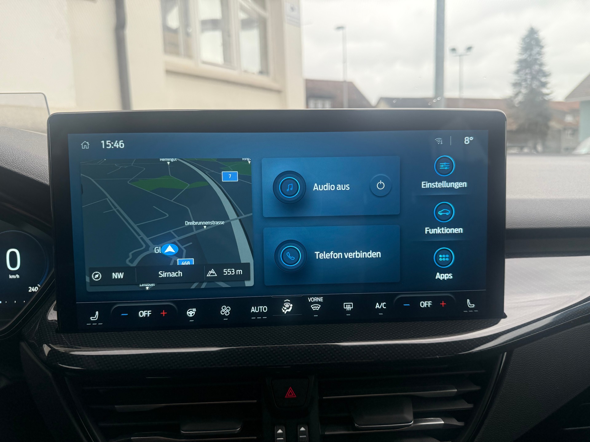 FORD Focus Station Wagon 1.0i EcoB Hybrid 155 ST-Line X-image-15