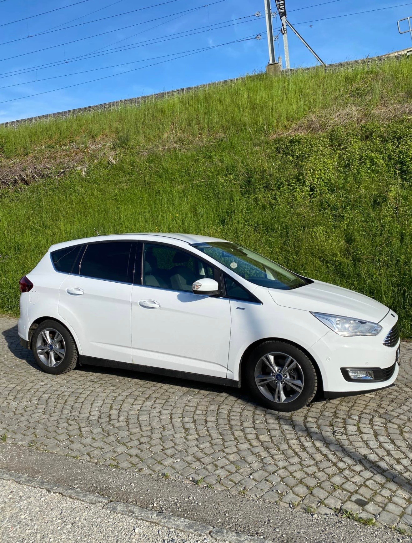 FORD C-Max 1.0 SCTi Trend-image-7