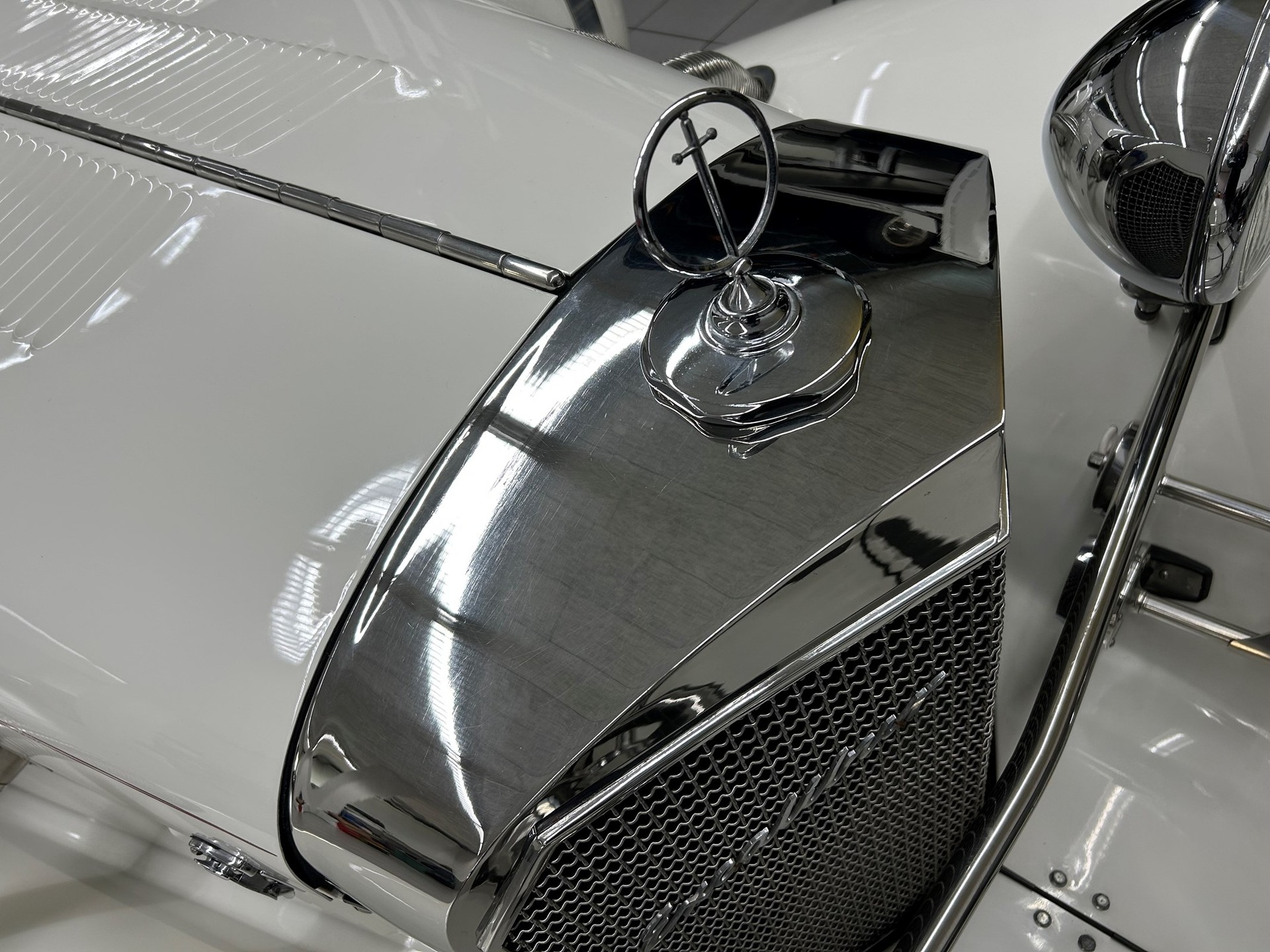 EXCALIBUR Sedan Serie V-image-14