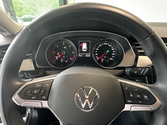 VW Passat 2.0 TDI Business-image-7