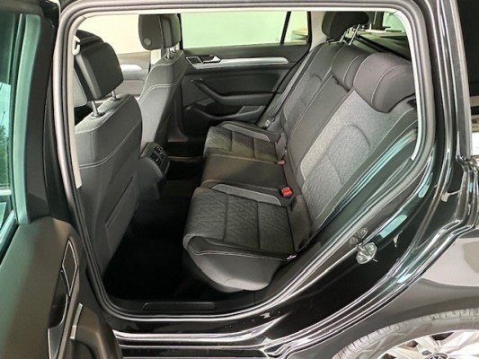 VW Passat 2.0 TDI Business-image-11