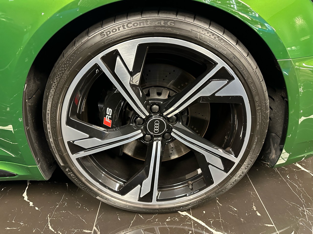 AUDI RS4 Avant quattro tiptronic-image-27