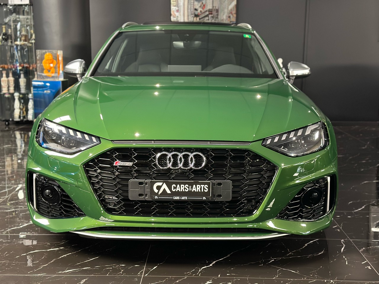 AUDI RS4 Avant quattro tiptronic