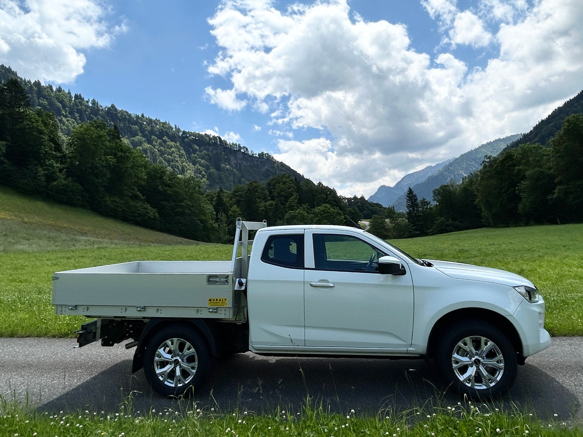 ISUZU D-MAX 1.9 SpaceCab N60BB 4x4-image-5