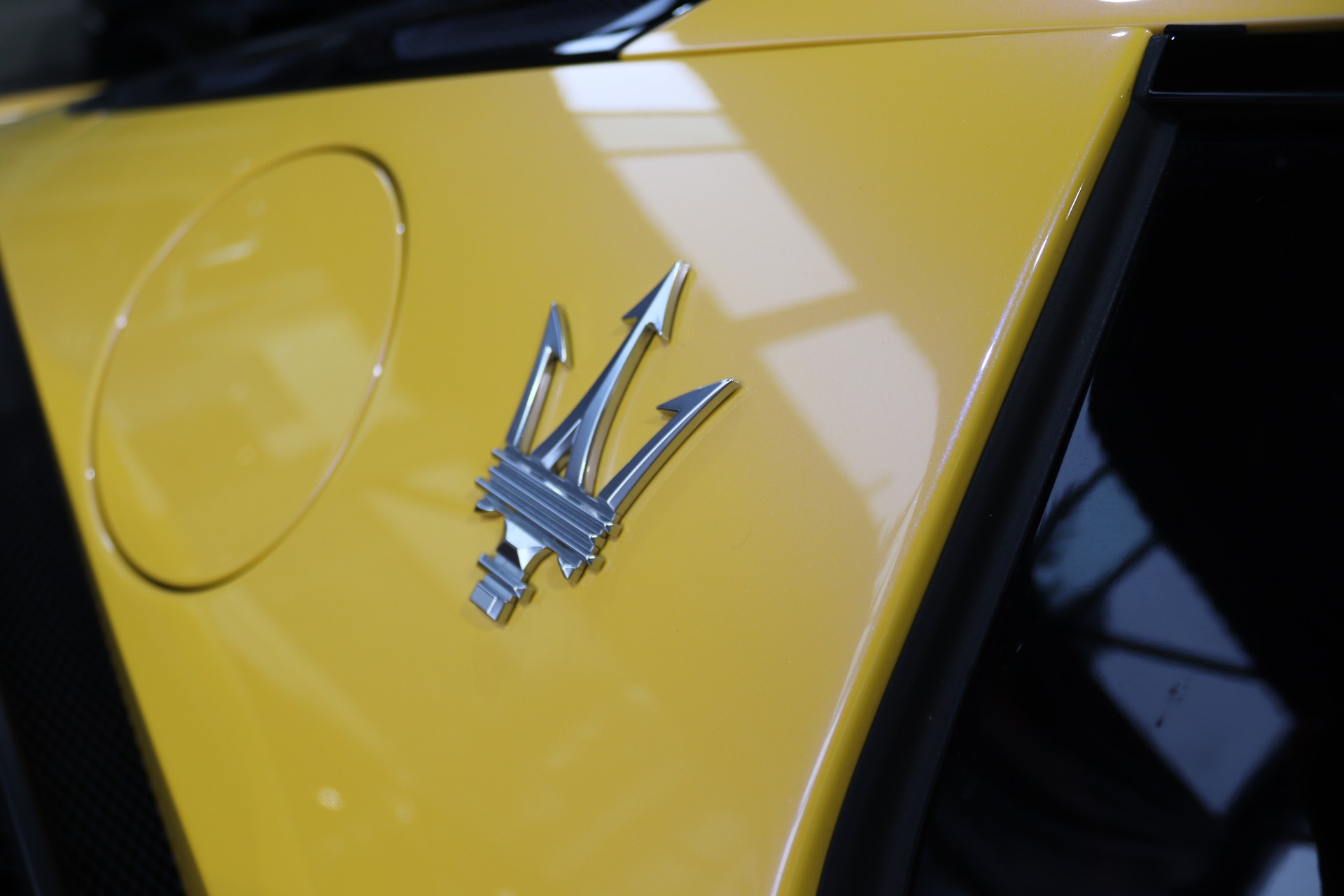 MASERATI MC 20-image-24