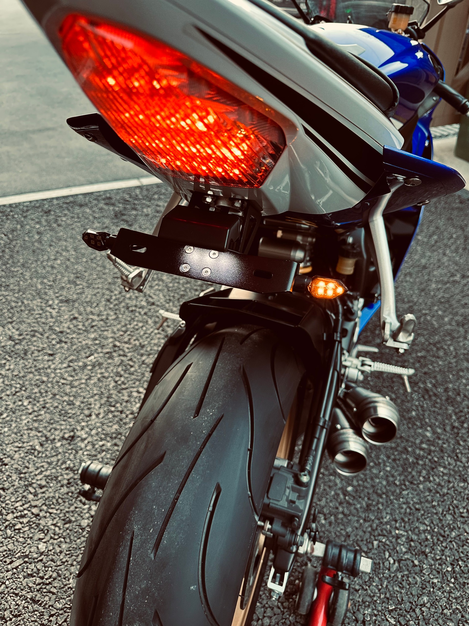YAMAHA YZF-R6-image-12