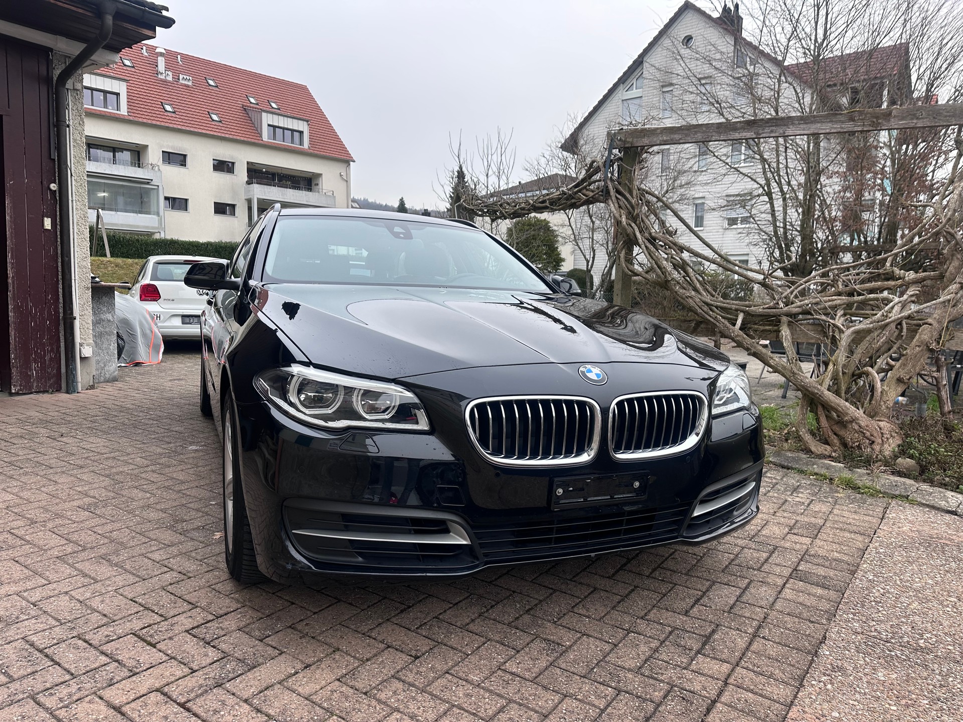 BMW 520d Touring xDrive Steptronic-image-1