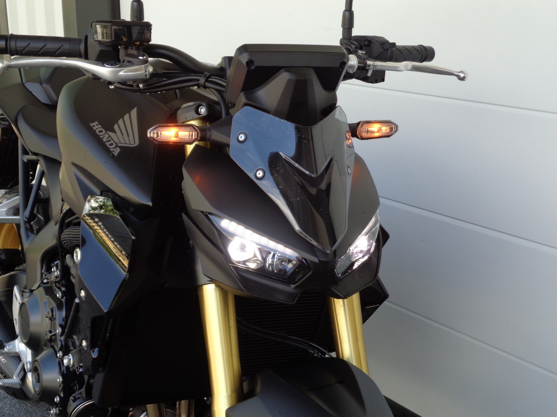 HONDA CB 1000 Hornet SP HIVE Edition-image-1