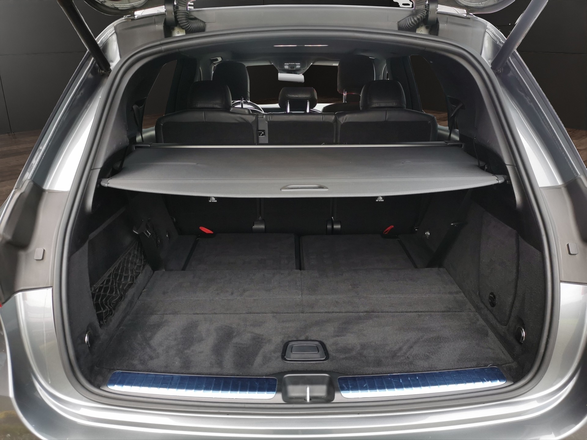 MERCEDES-BENZ GLE 400 d 4Matic AMG Line 9G-Tronic-image-9