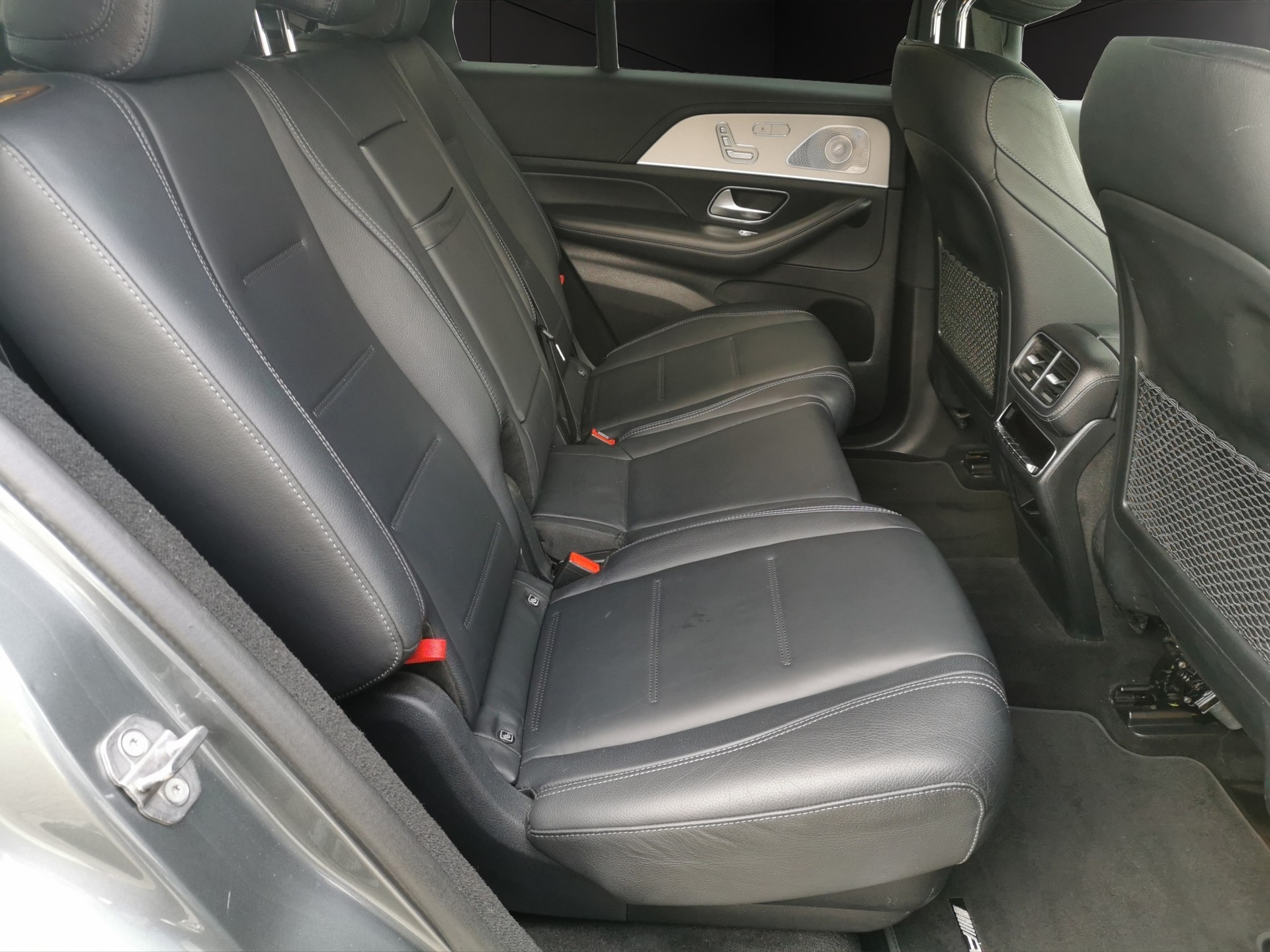 MERCEDES-BENZ GLE 400 d 4Matic AMG Line 9G-Tronic-image-10
