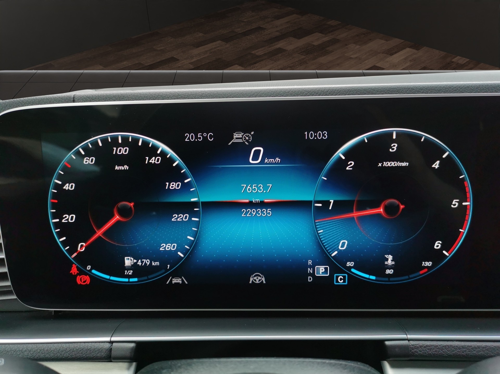 MERCEDES-BENZ GLE 400 d 4Matic AMG Line 9G-Tronic-image-16