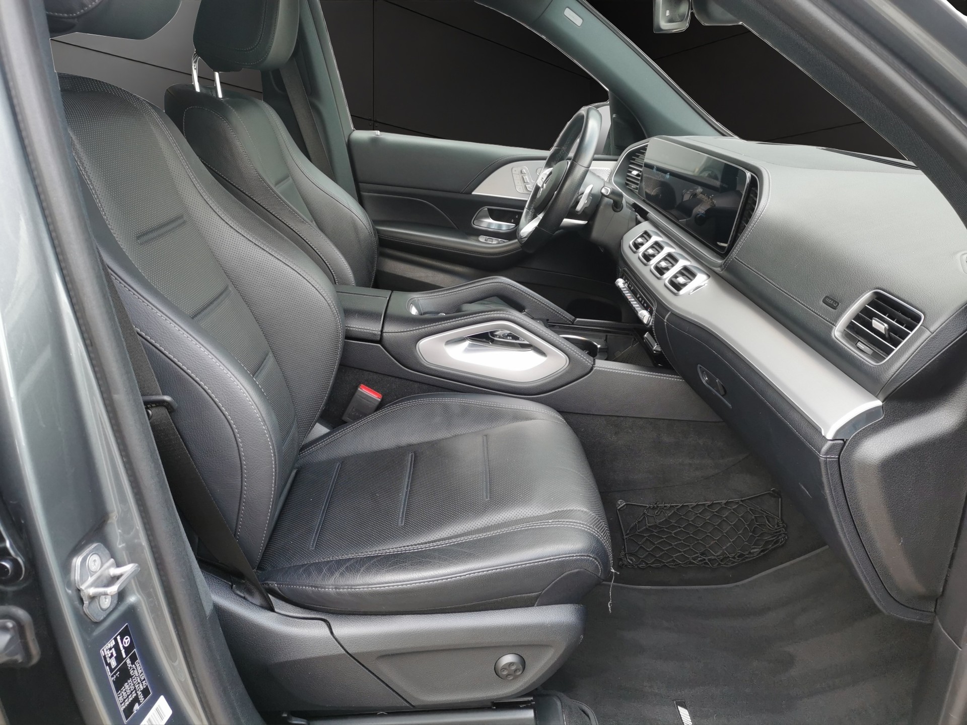 MERCEDES-BENZ GLE 400 d 4Matic AMG Line 9G-Tronic-image-11