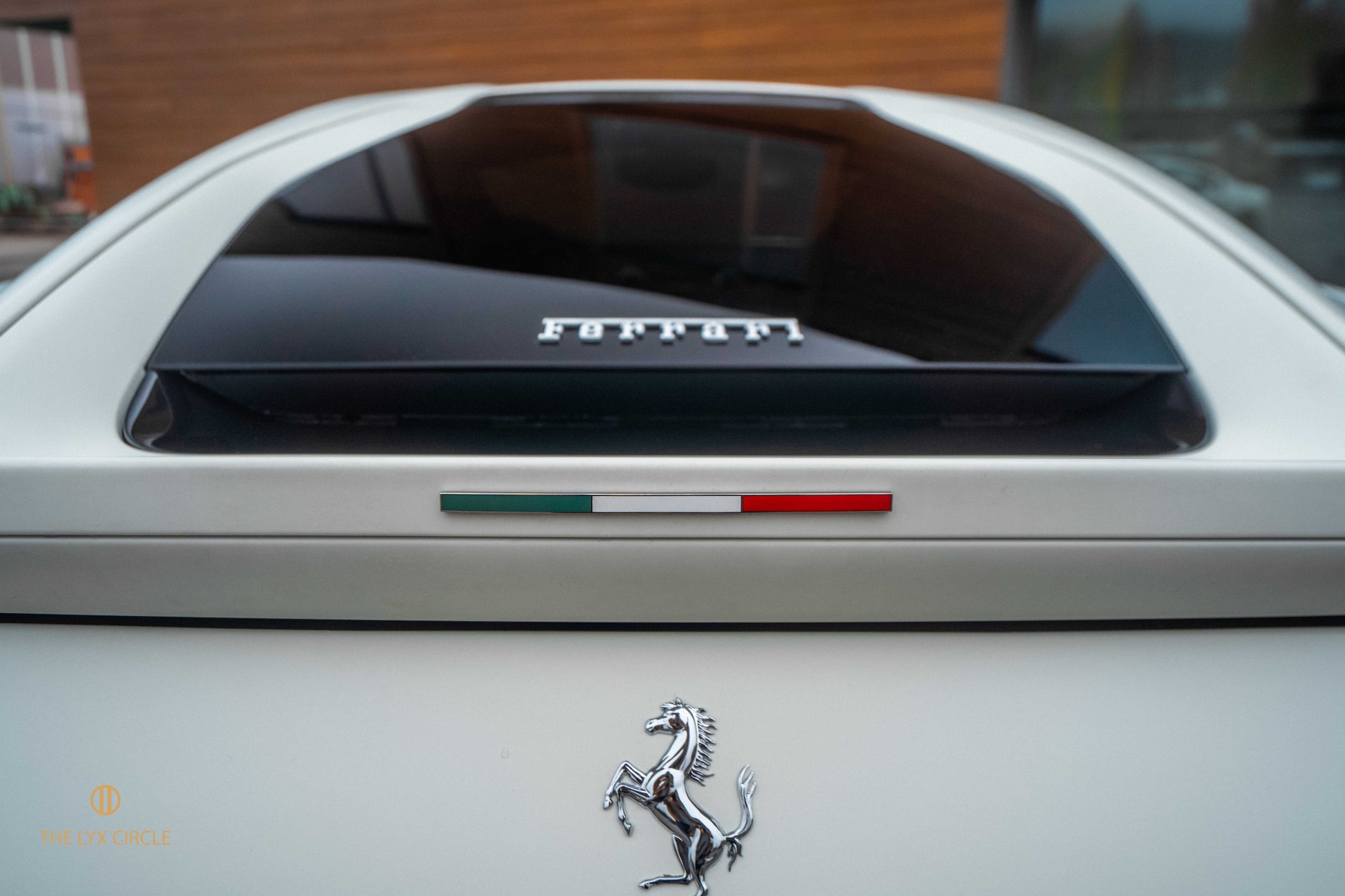 FERRARI 812 Superfast-image-15