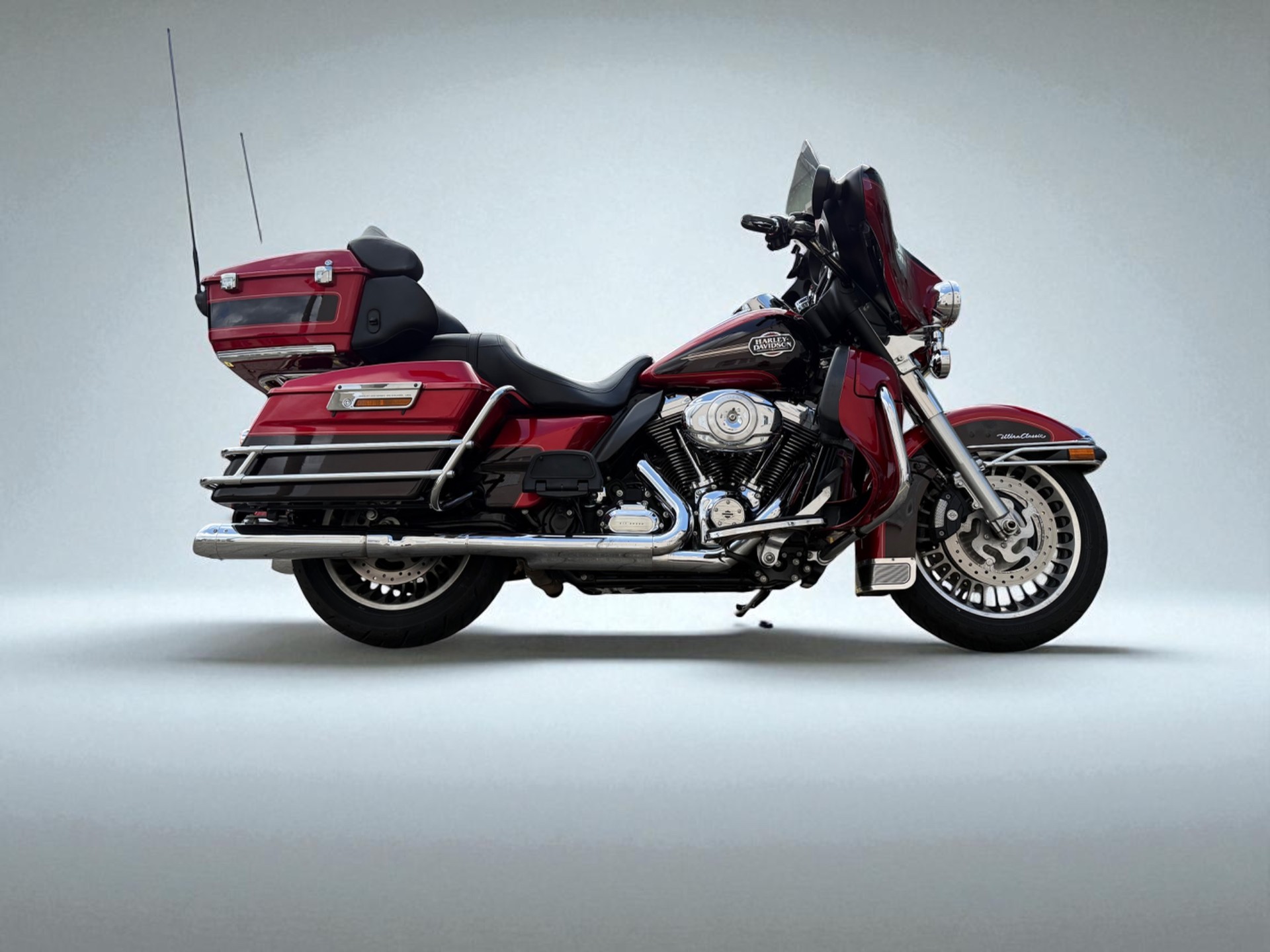 HARLEY-DAVIDSON FLHTCU Electra Glide Ultra Classic ABS-image-1