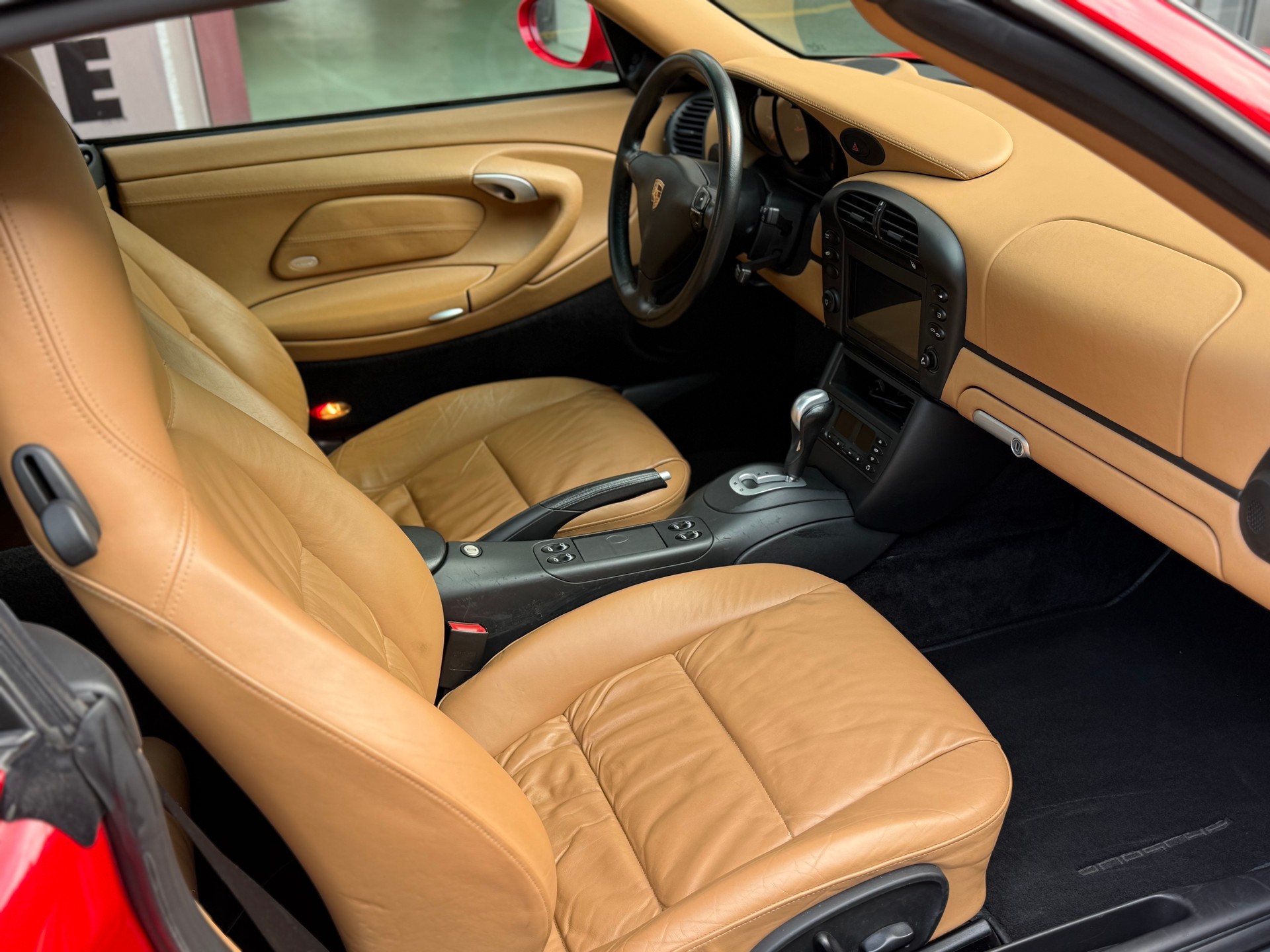 PORSCHE 911 Carrera 4S Cabrio-image-5
