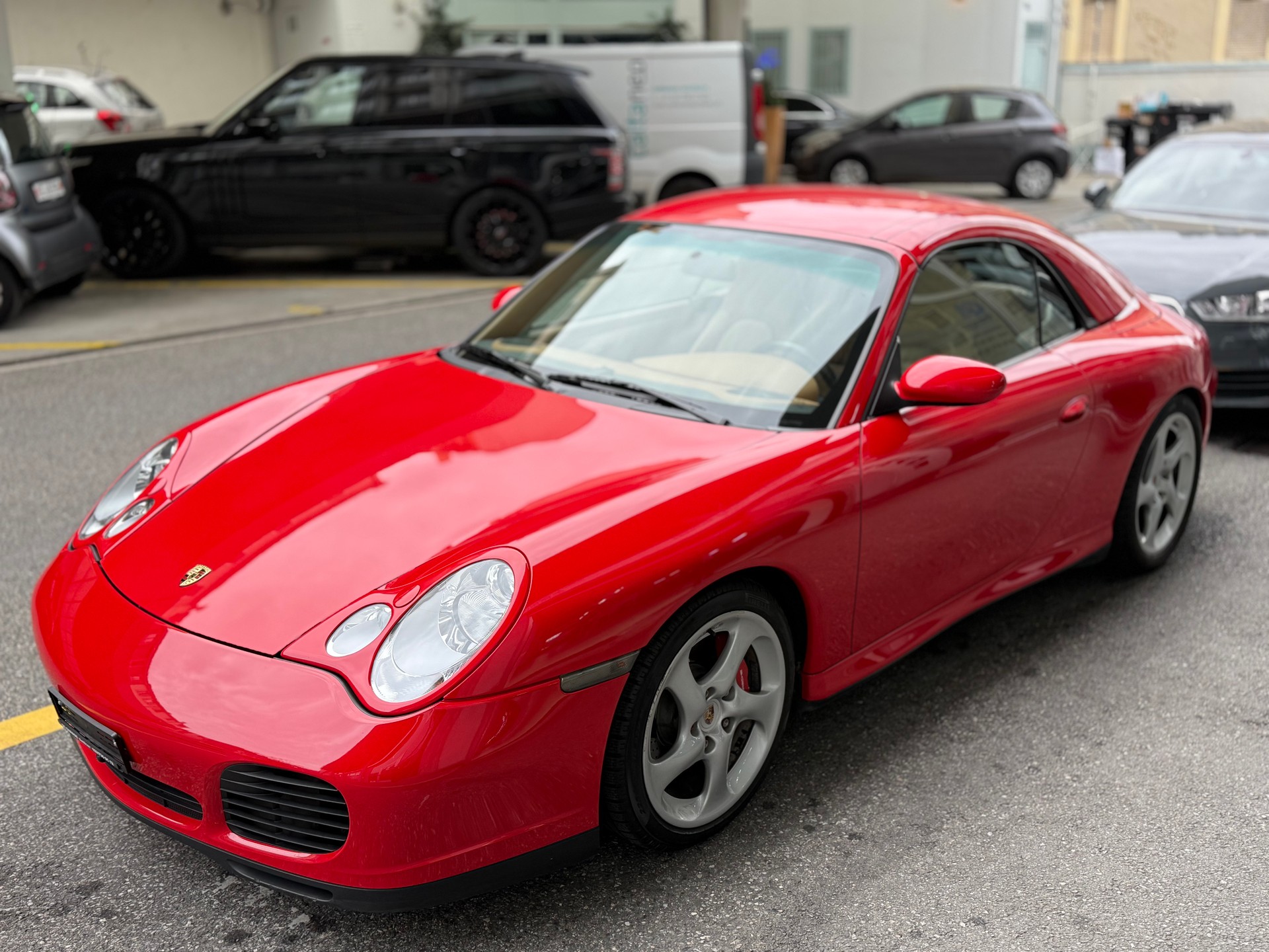 PORSCHE 911 Carrera 4S Cabrio-image-12