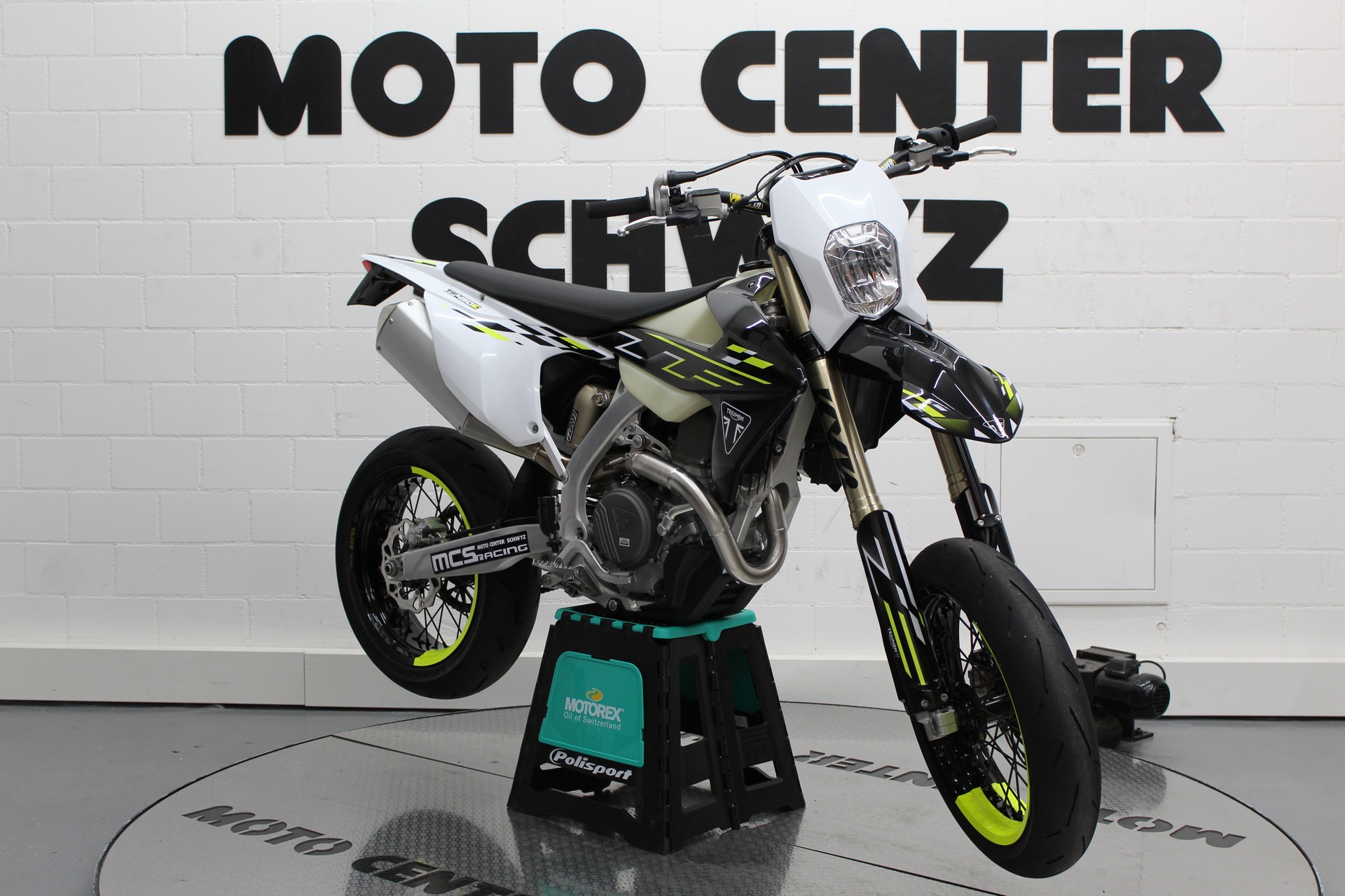 TRIUMPH TF 450 E-image-1