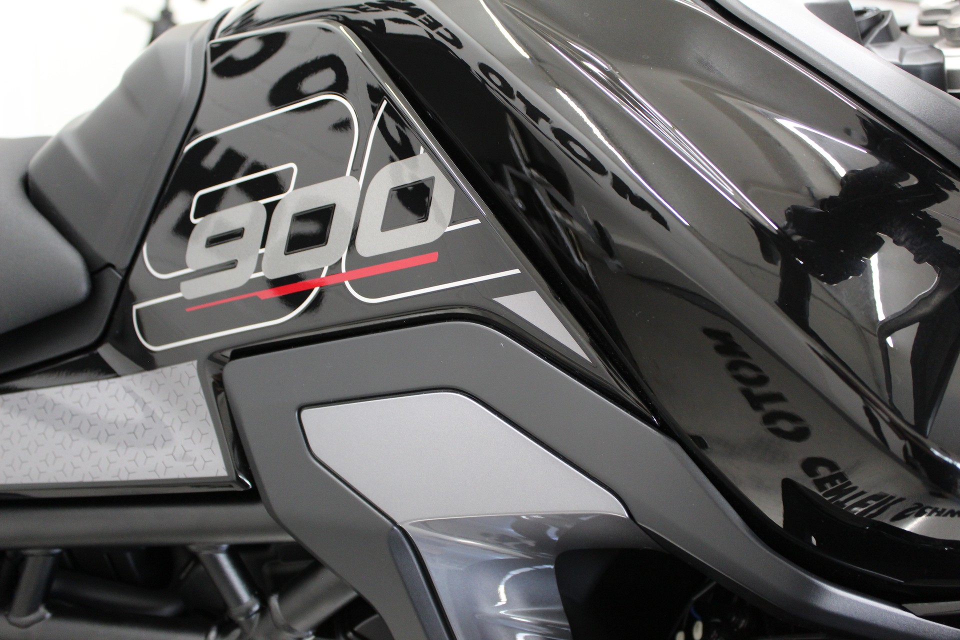 TRIUMPH Tiger 900 GT Pro A2-image-5