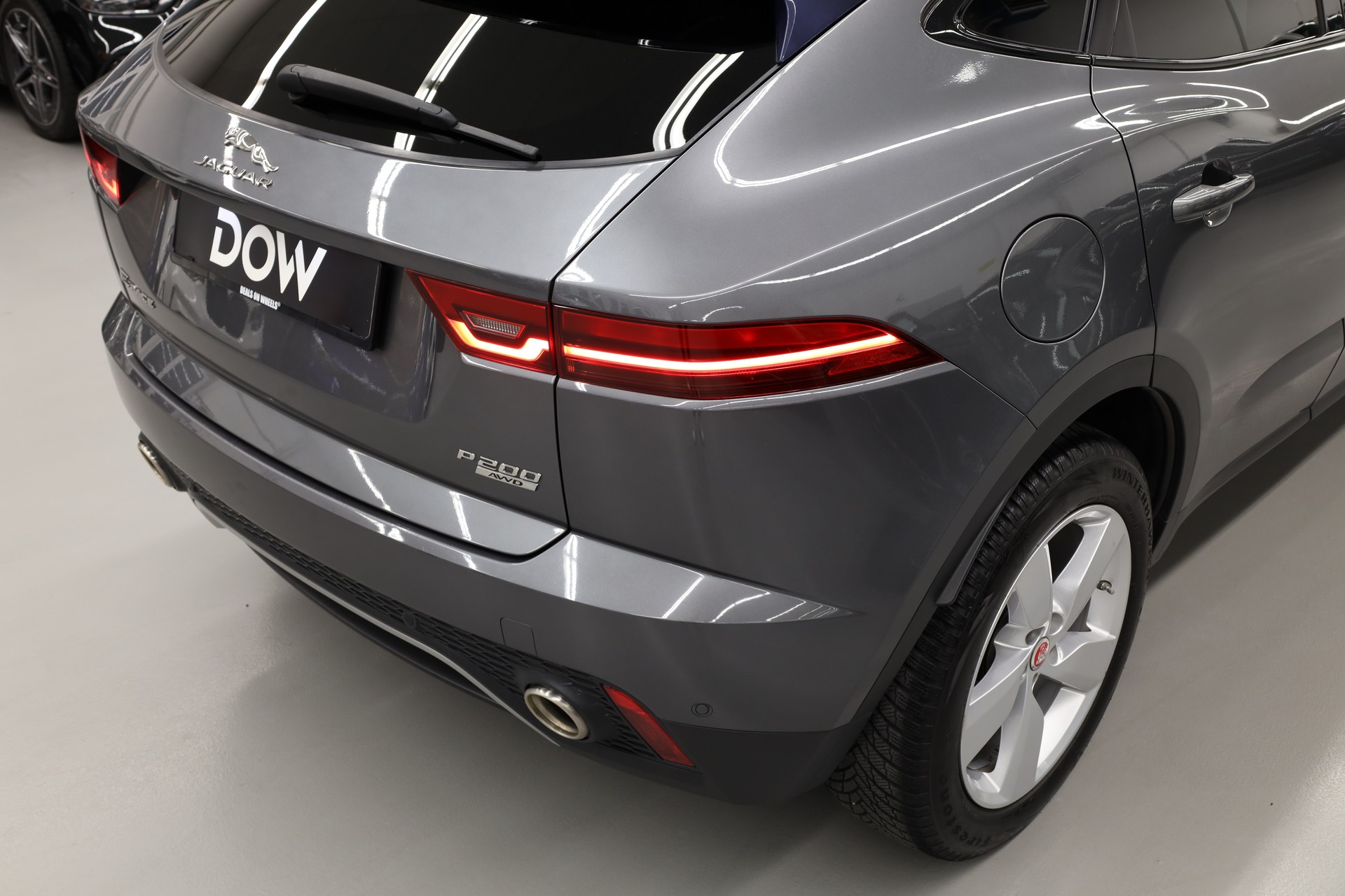 JAGUAR E-Pace 2.0 T 200 S AWD-image-8